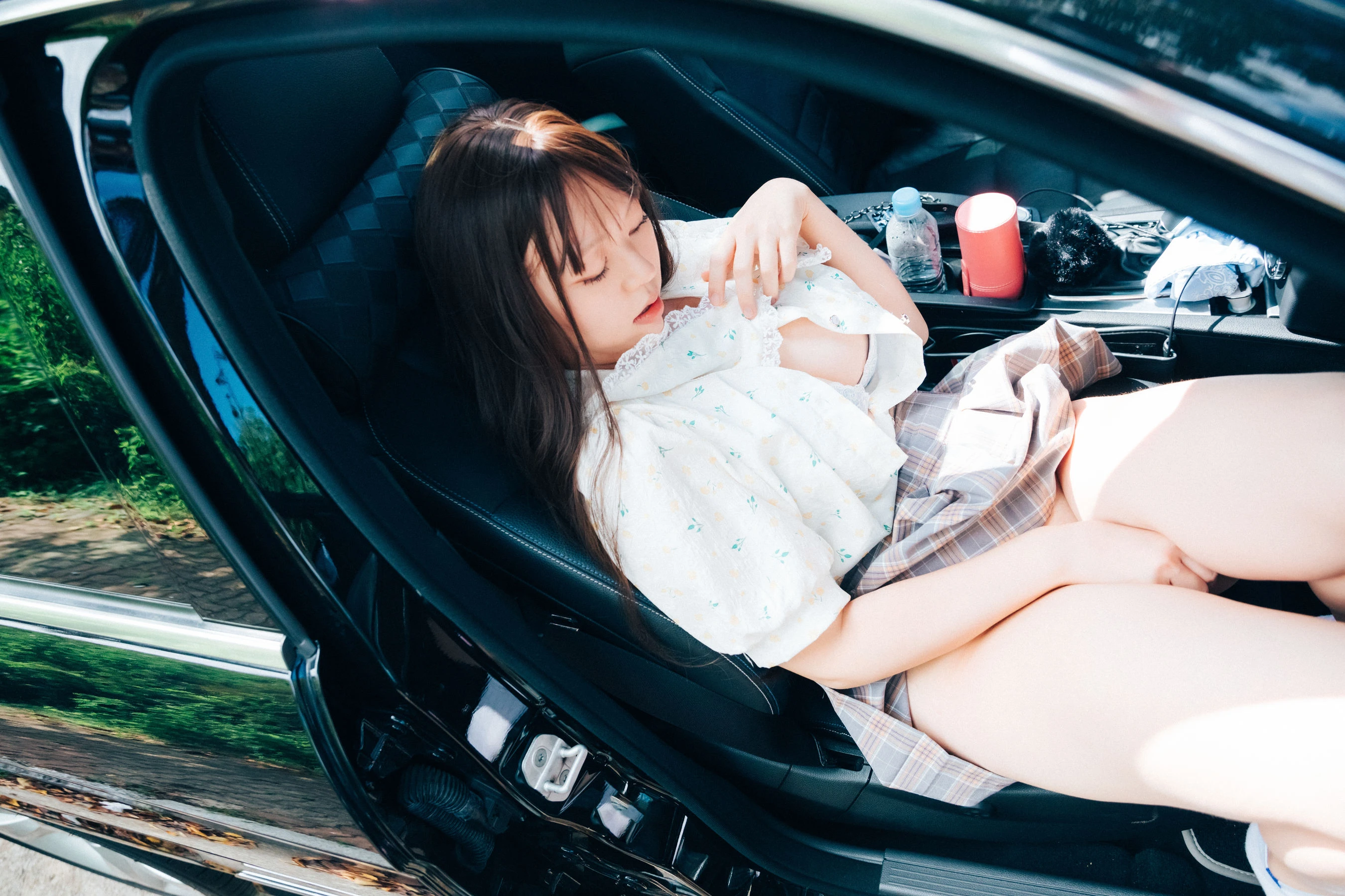 [LOOZY] Mozzi – Pee dog play插图3