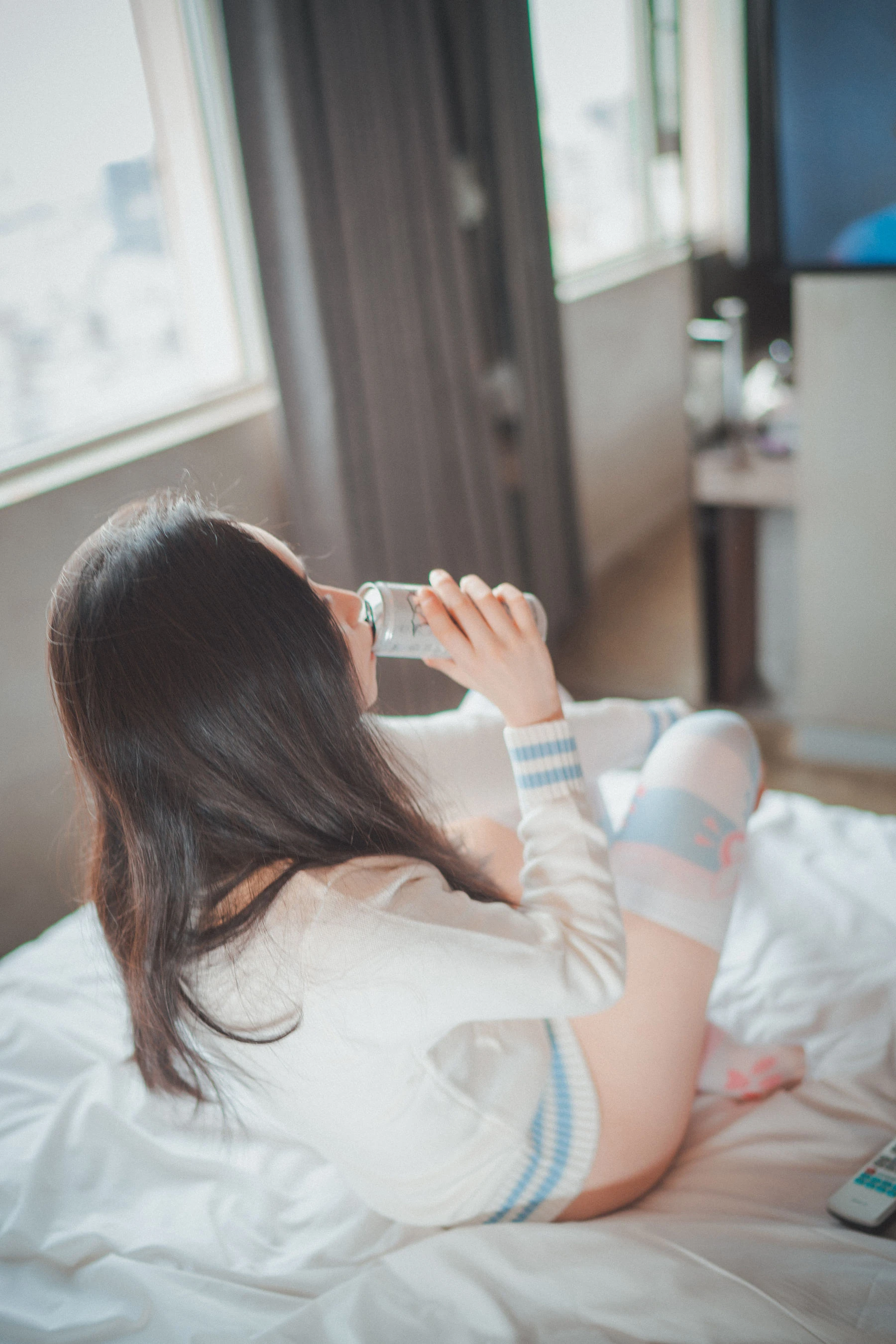 [DJAWA] BamBi – Homebody Girl插图1