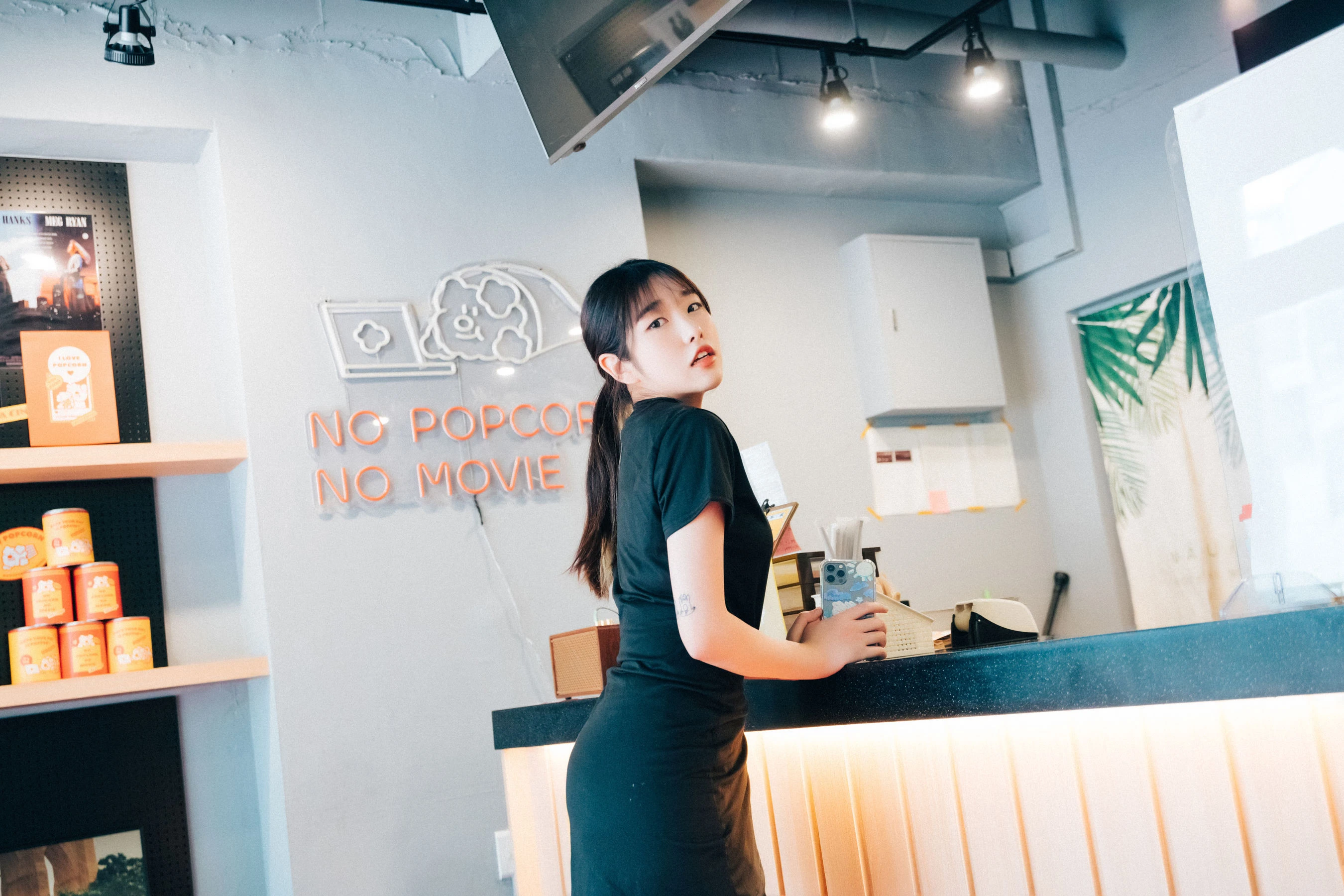 [LOOZY] Sonson – Cinema girl插图4