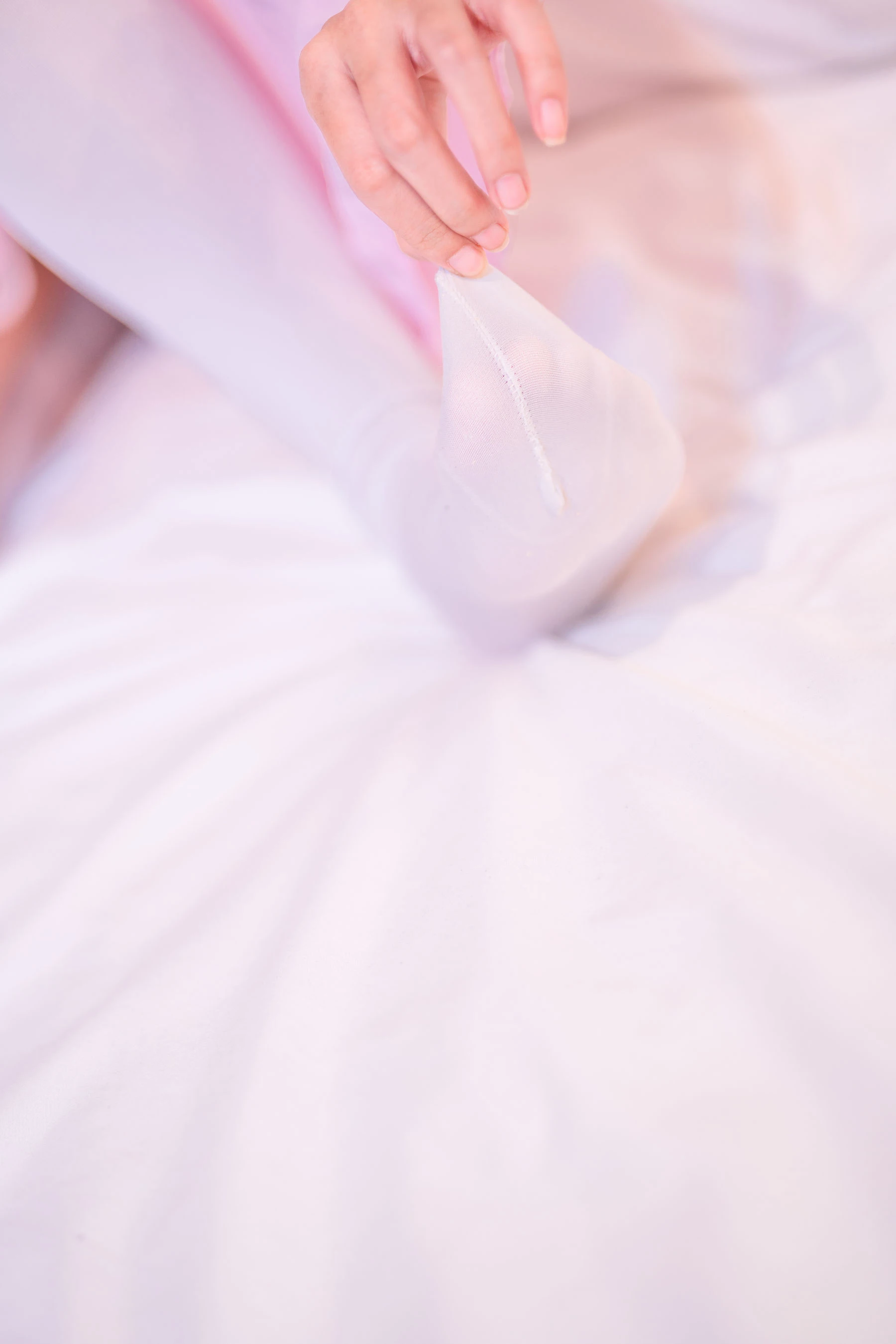 动漫博主蠢沫沫 艾米莉亚的睡衣 [40P]插图1