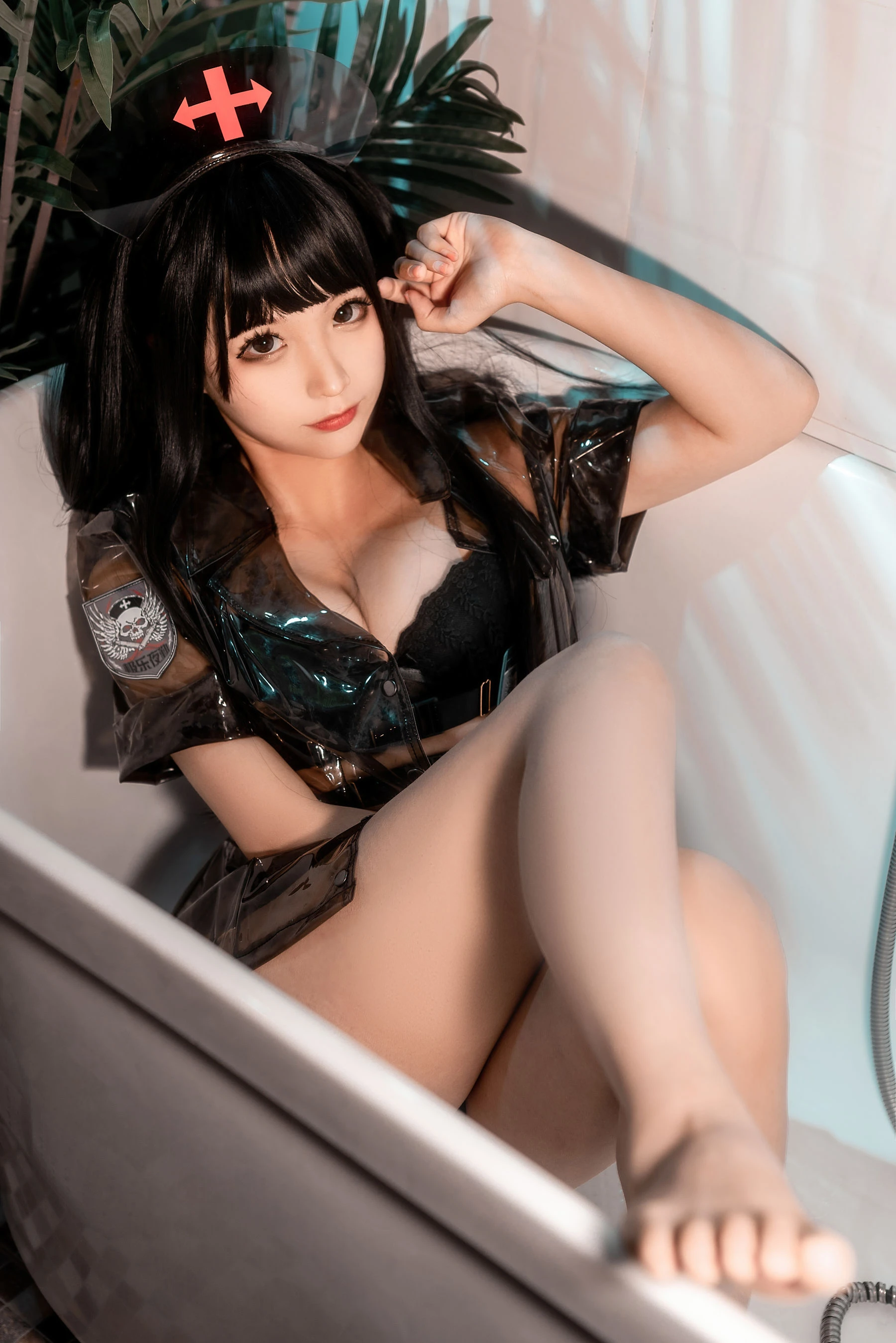 动漫博主蠢沫沫 – 胶衣护士 黑 [40P]插图3