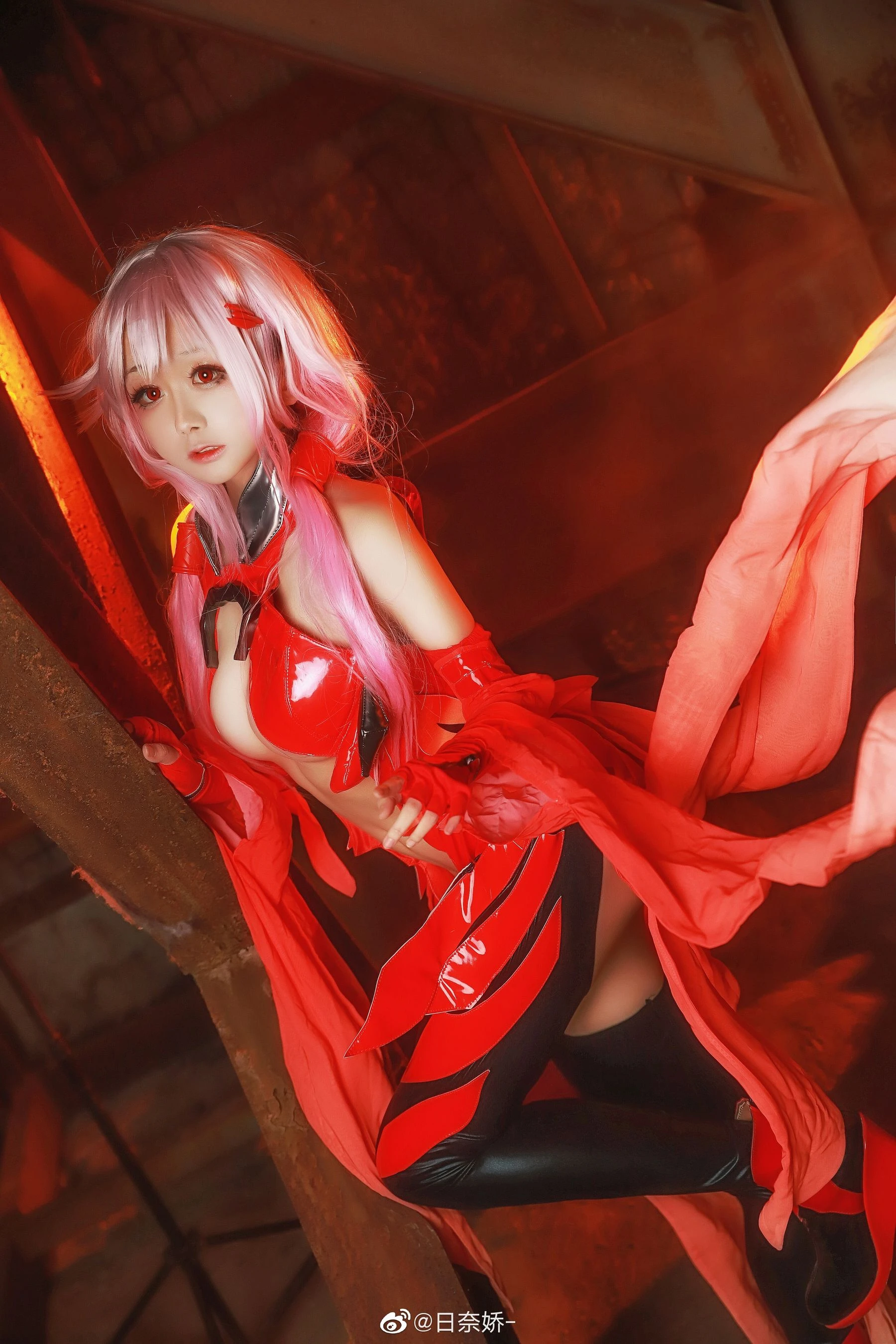 日奈娇 – 楪祈 罪恶王冠 [10P]插图1