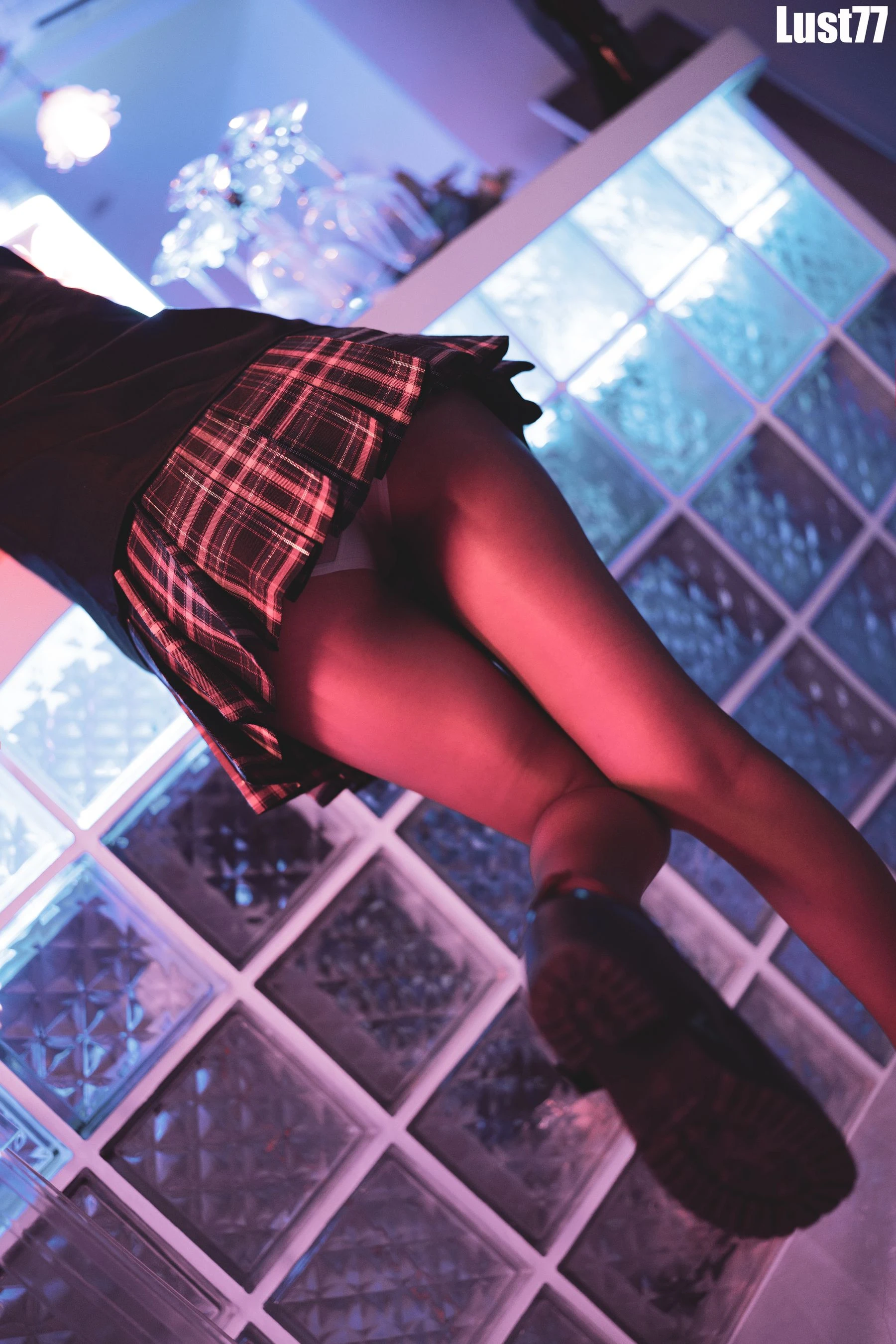 动漫博主柒柒要乖哦 – 车内2 [60P]插图3