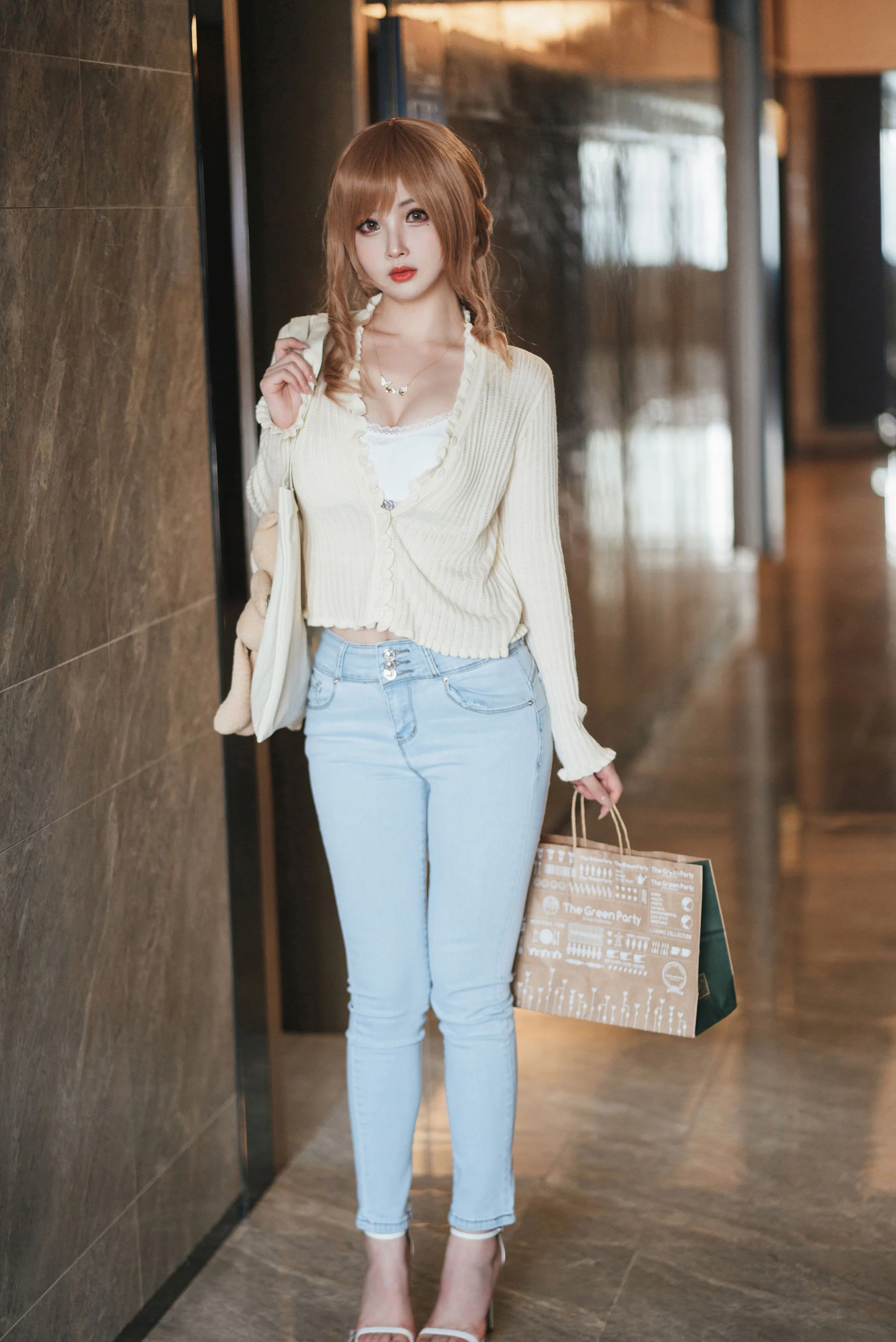 COS福利rioko凉凉子 – 兔女郎人妻 下班后 [30P]插图2