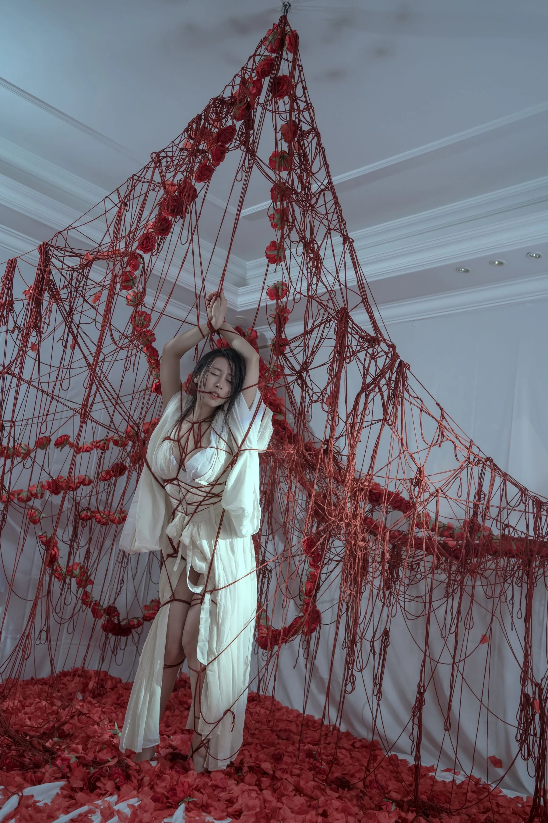 云溪溪 – 奶桃 囚鸟 [64P]插图5