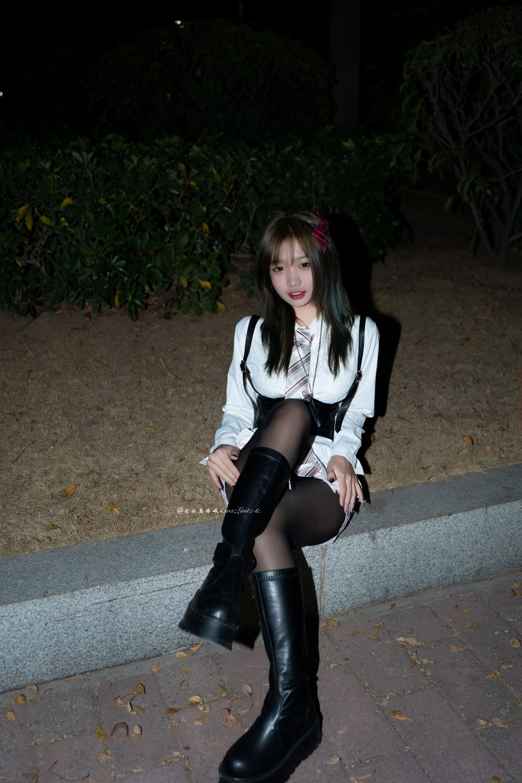 动漫博主柒柒要乖哦 – 车内1 [47P]插图2