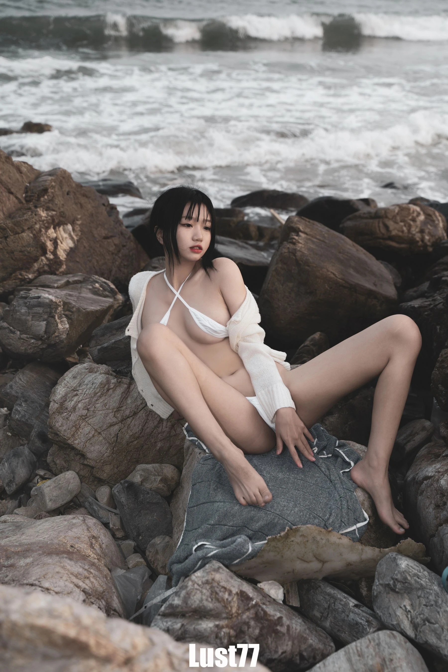 动漫博主柒柒要乖哦 – 礁石海岸 [52P]插图3