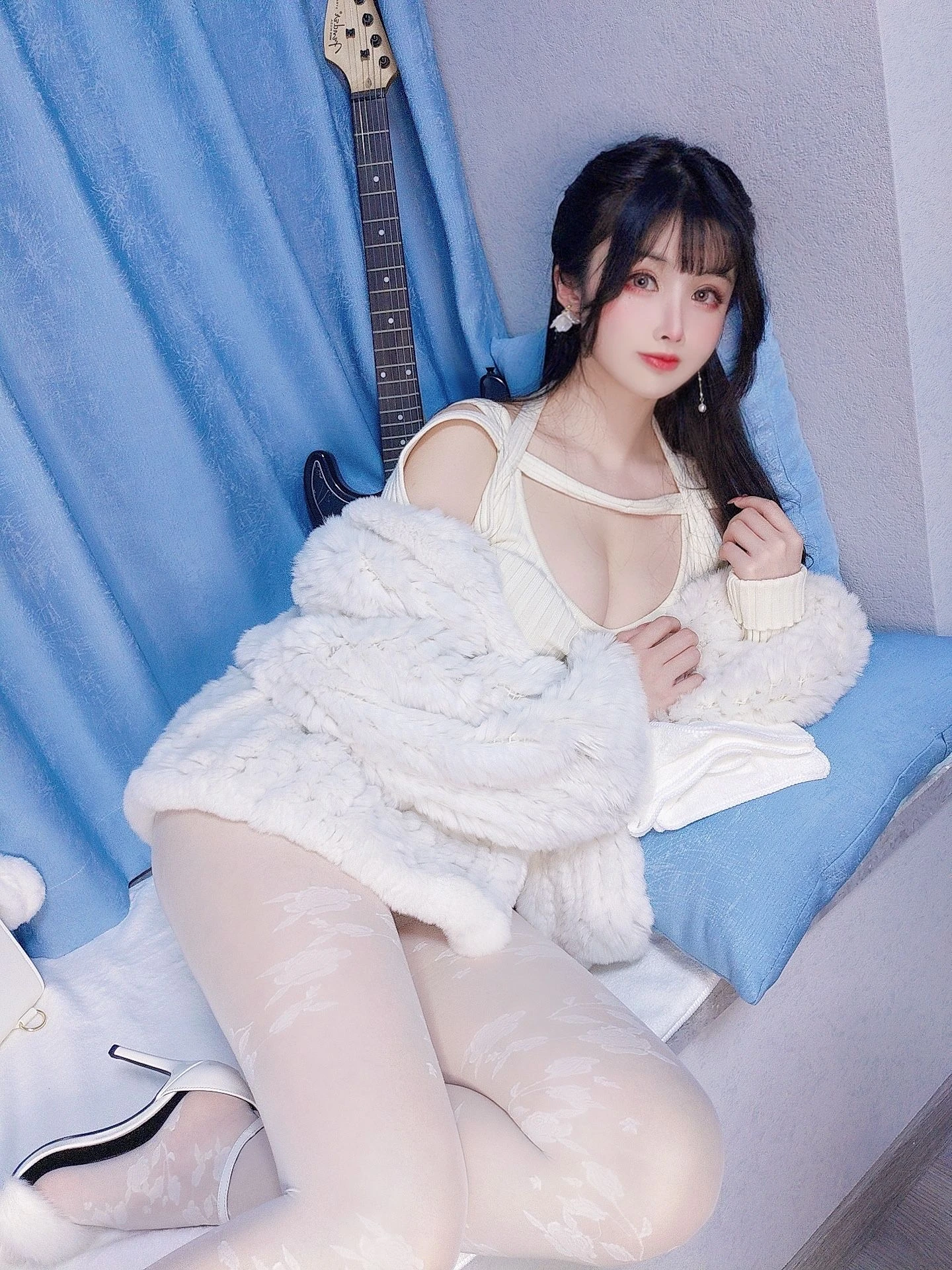 COS福利rioko凉凉子(肉扣热热子) – 元宵节特辑 [25P]插图1