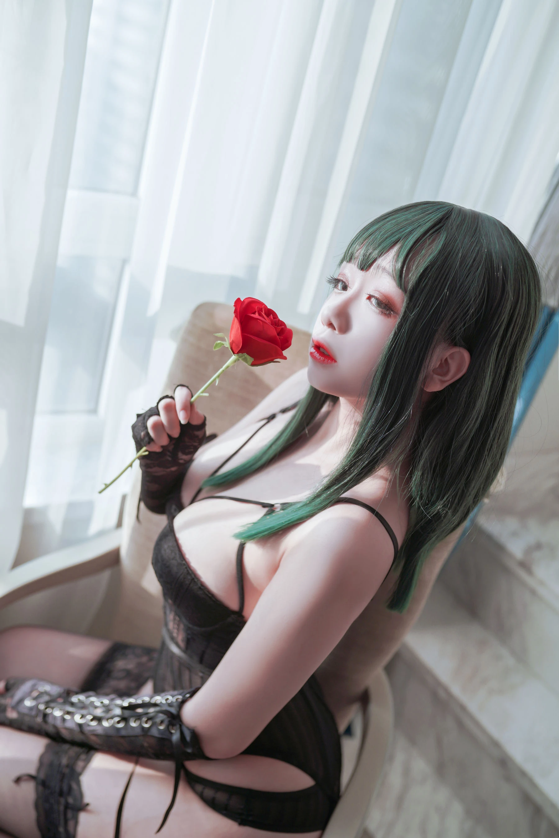 Cosplay日奈娇 – 黑丝紧束 [9P]插图2