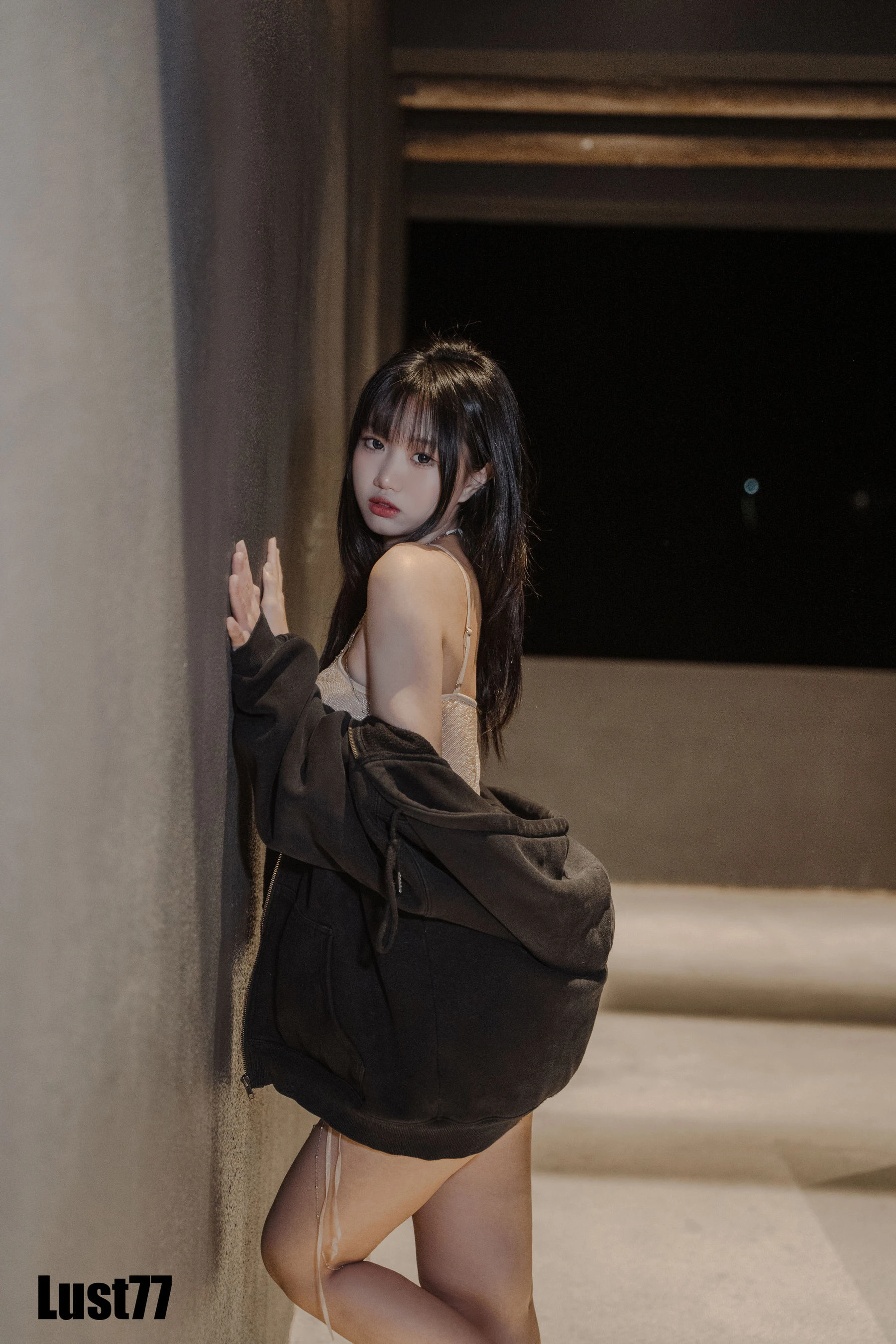 动漫博主柒柒要乖哦 – 纸醉金迷 [90P]插图5