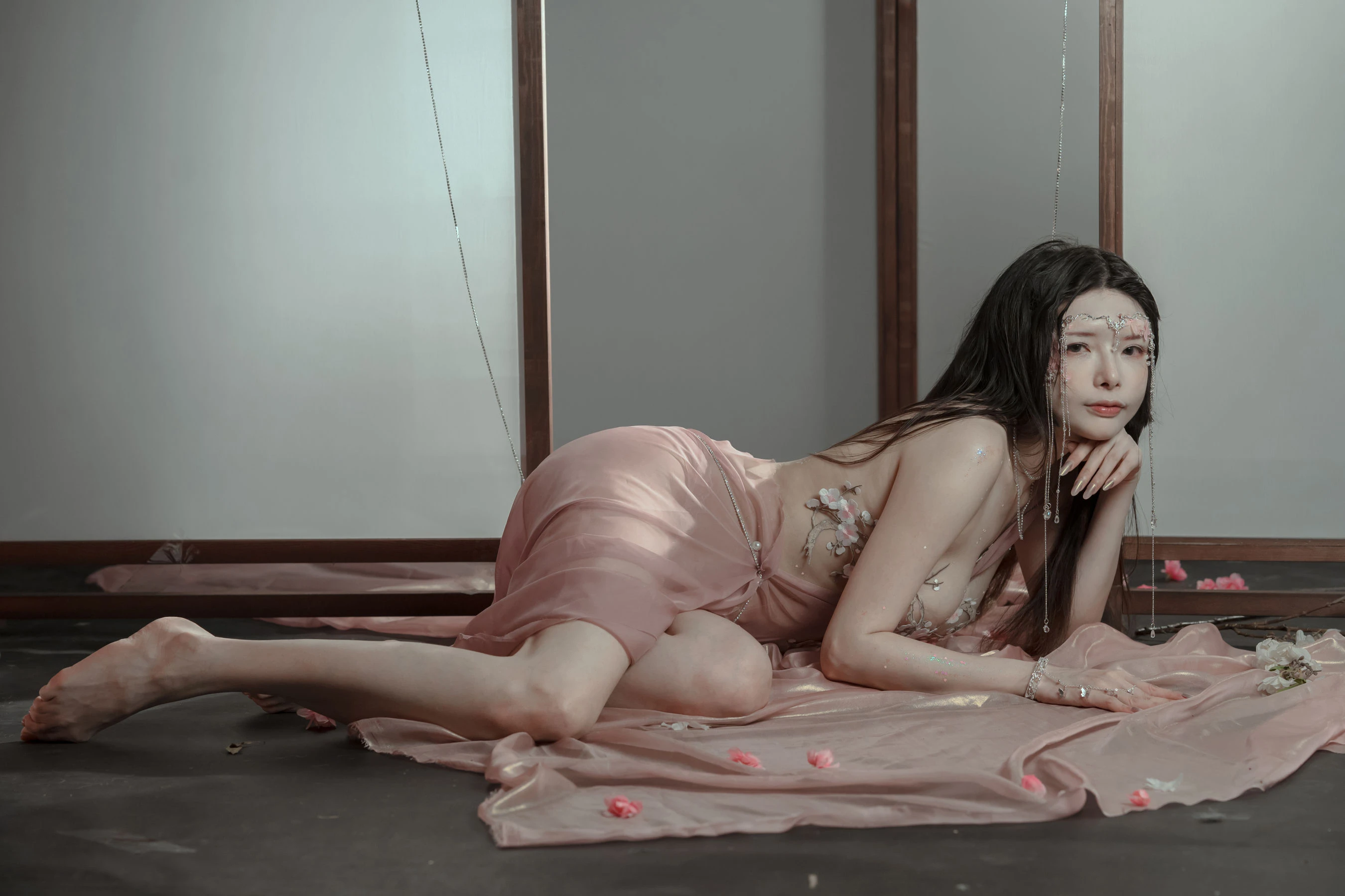 秋和柯基(夏小秋秋秋) – 粉 桃花神 [32P]插图1