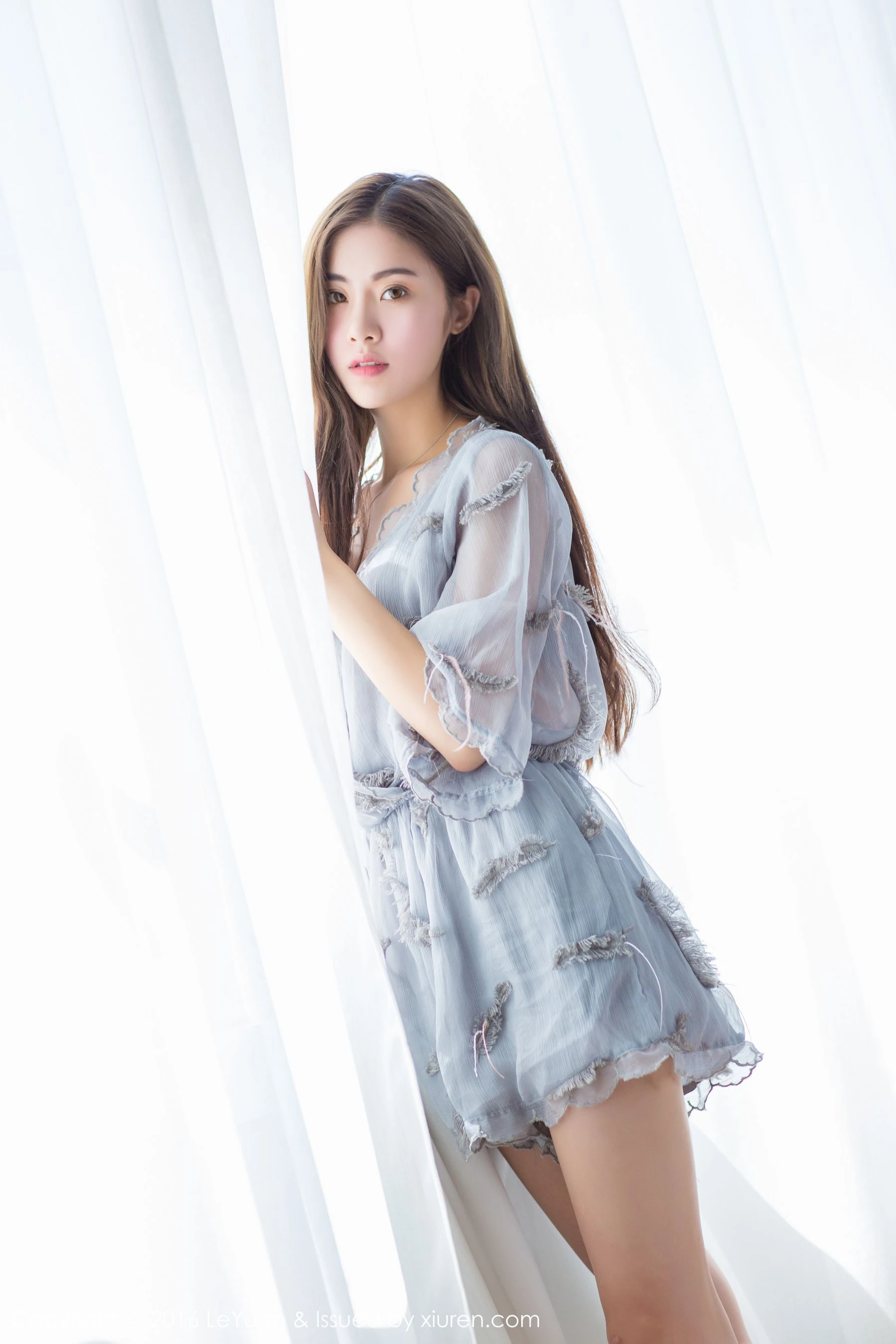 菲儿《柔柔阳光沐浴下的女神》 星乐园LeYuan Vol.018 [54P]插图3