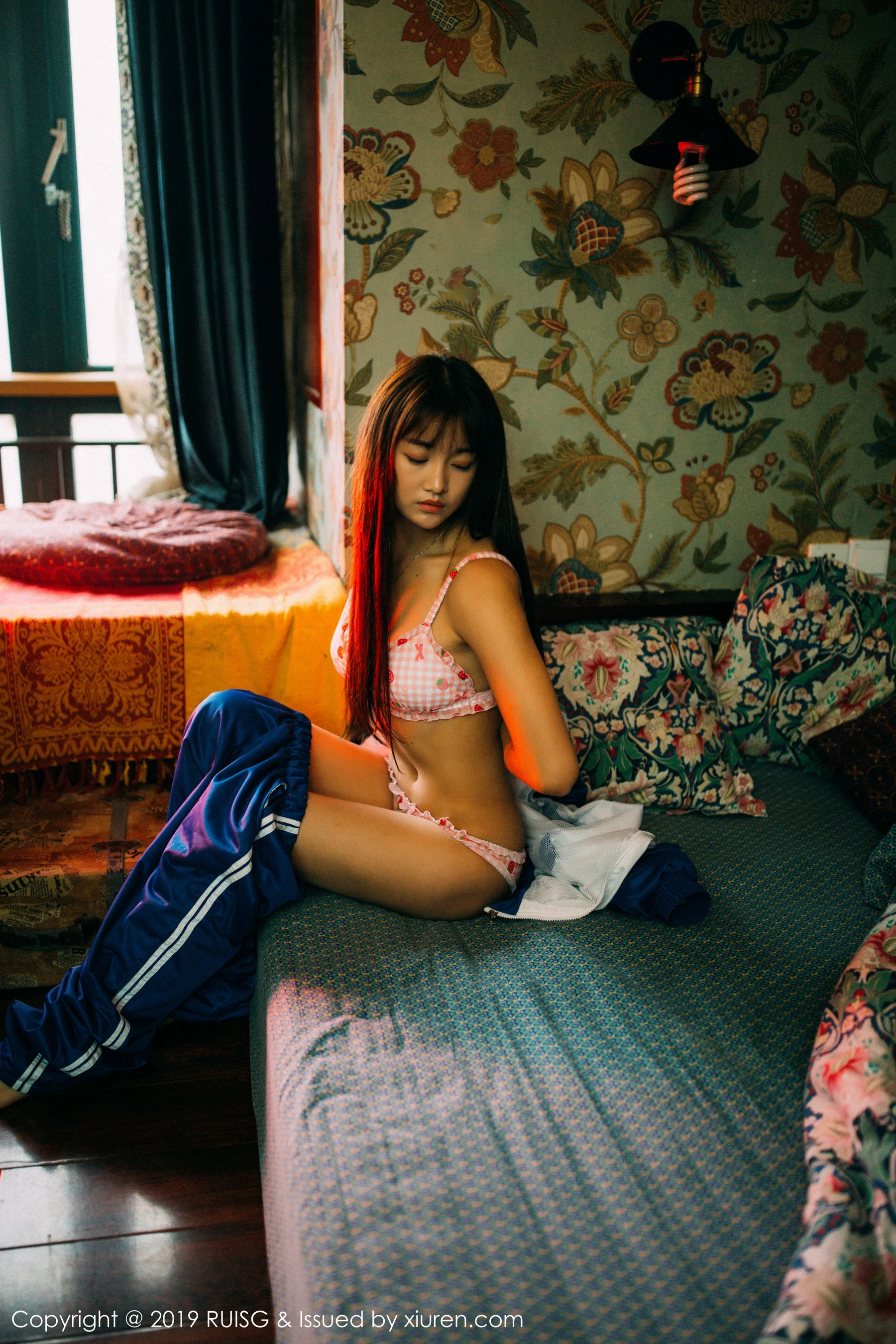 瑞丝馆RUISG Vol.069 圆圆Daphne [50P]插图3