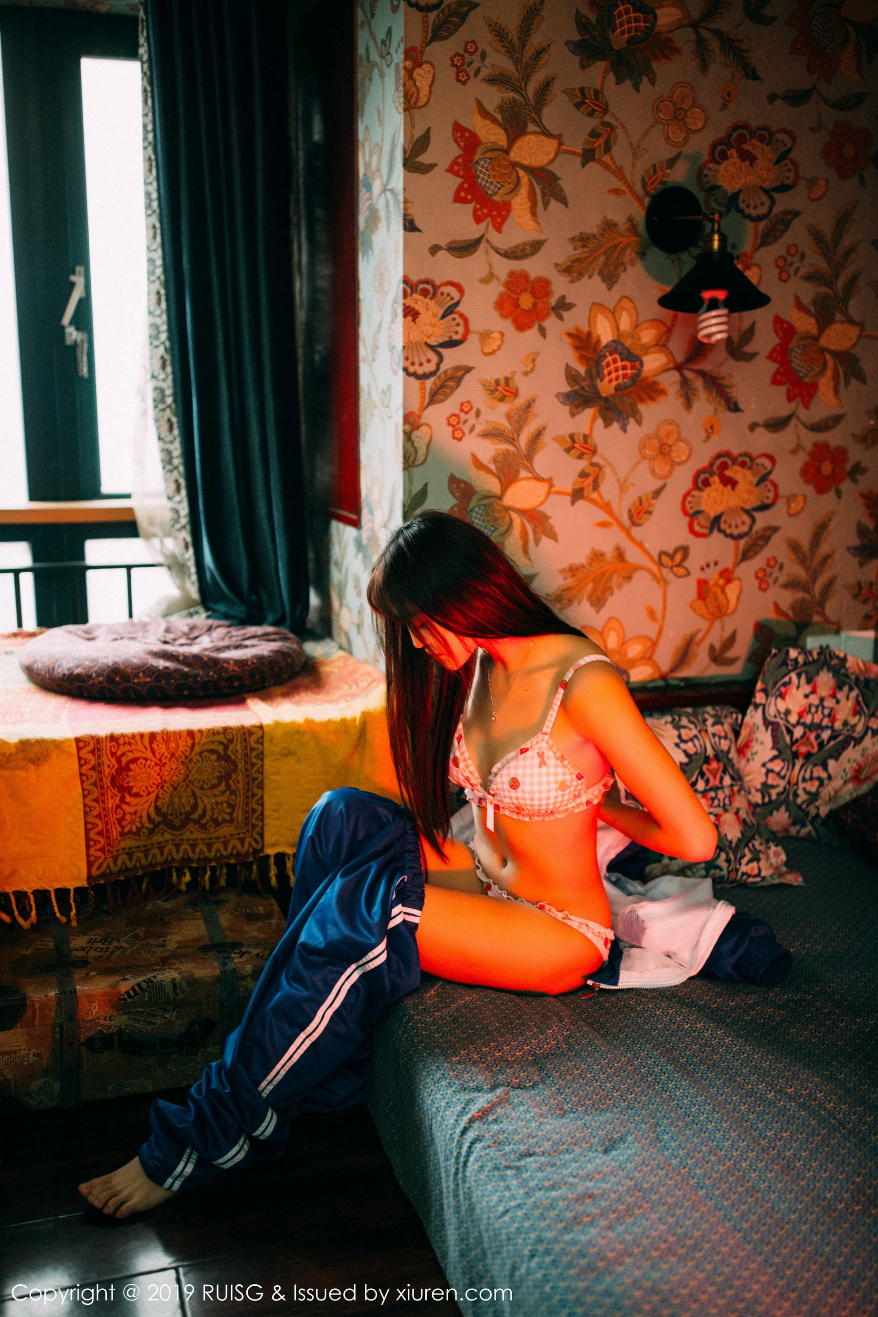 瑞丝馆RUISG Vol.069 圆圆Daphne [50P]插图2