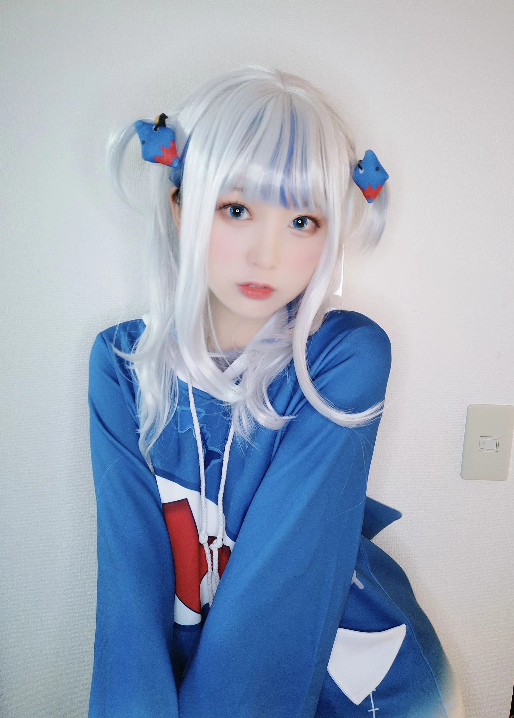 Yuki亭 – Gawer gura cosplay [14P]插图1