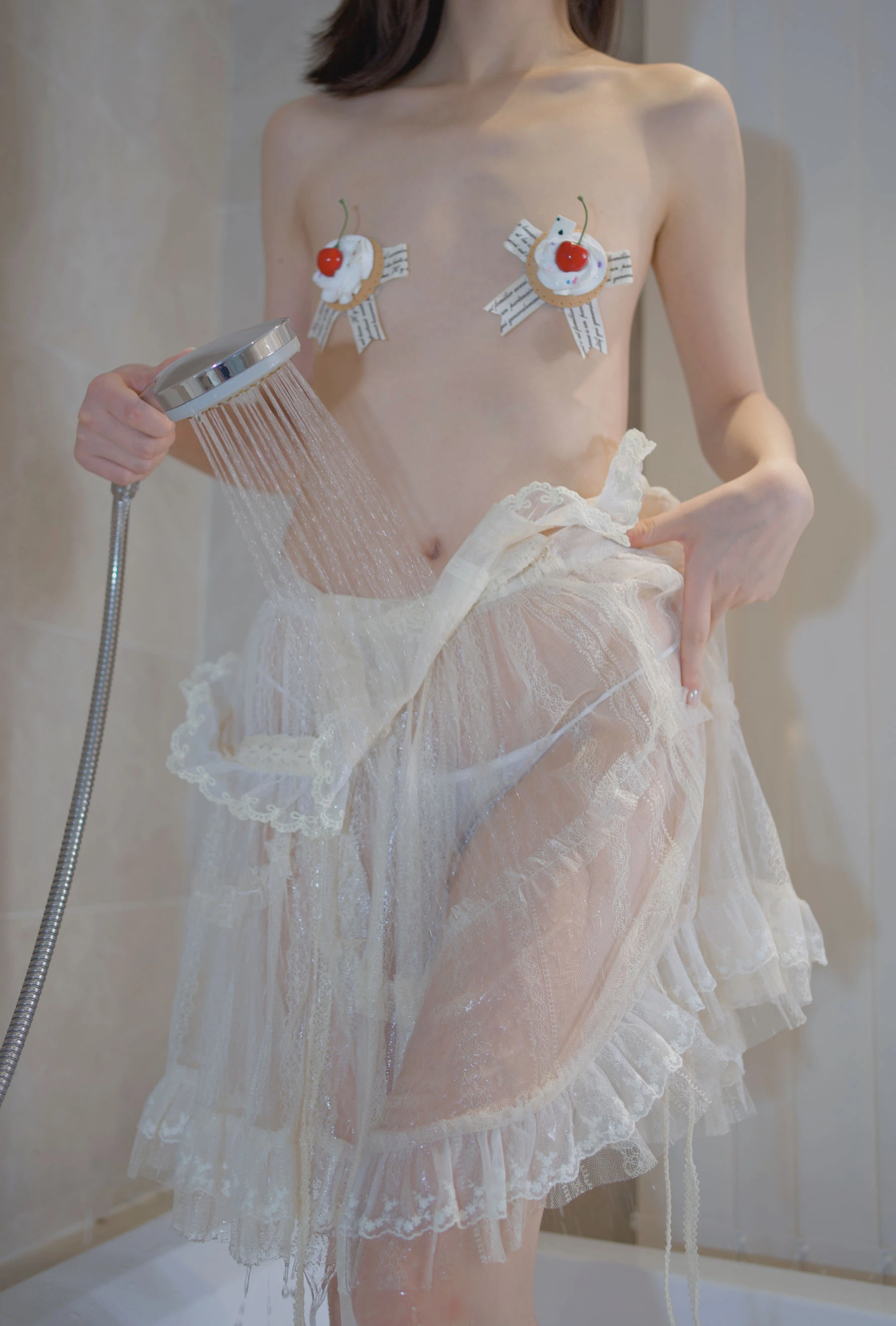 禅院熏 – 浴室 [28P]插图1