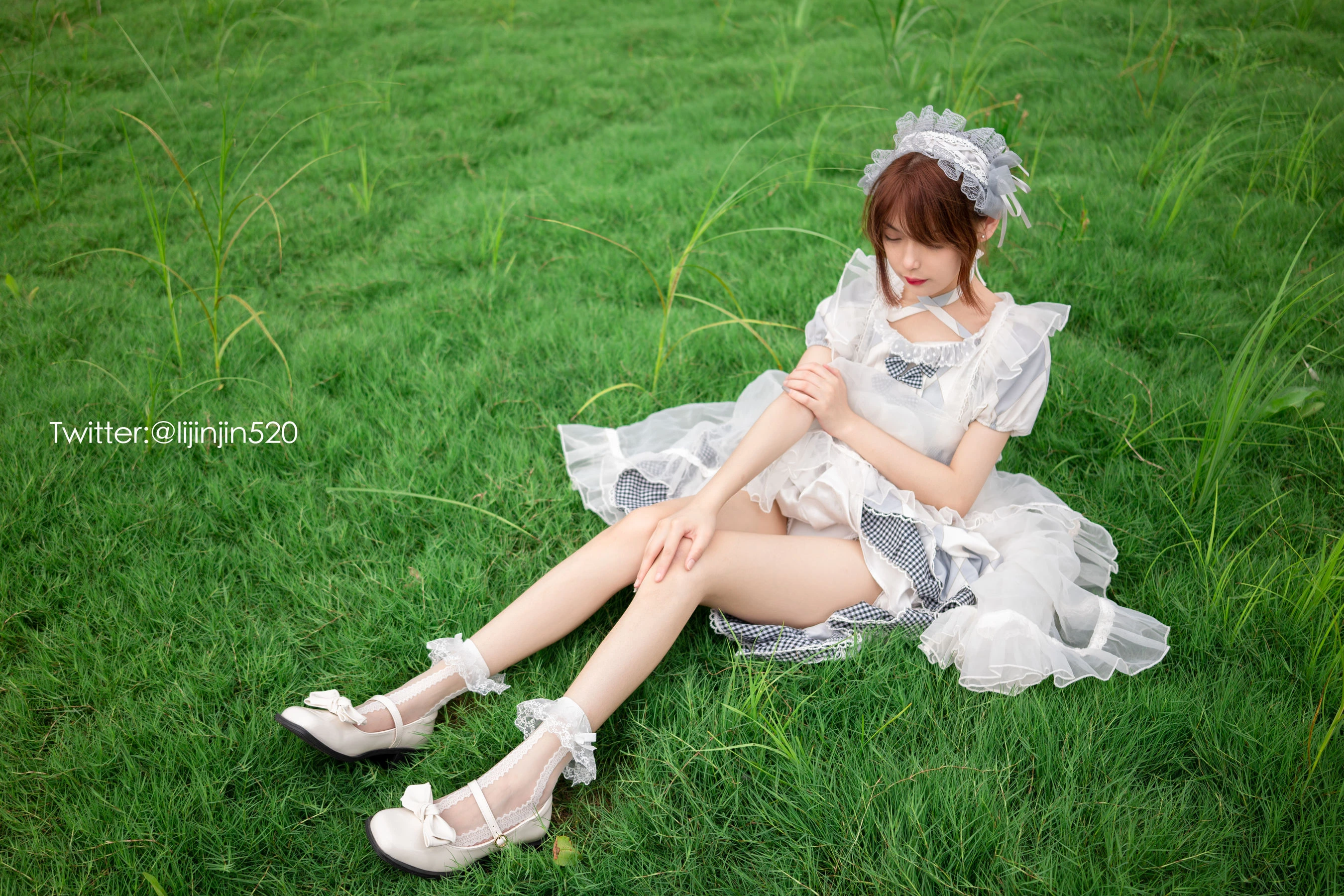 梨瑾瑾 – 草地 [22P]插图4