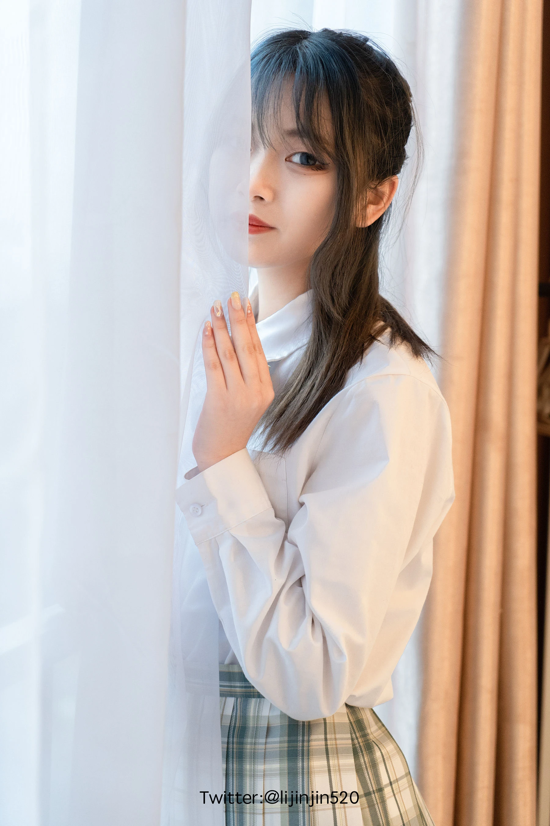 梨瑾瑾 – 室内JK [25P]插图5