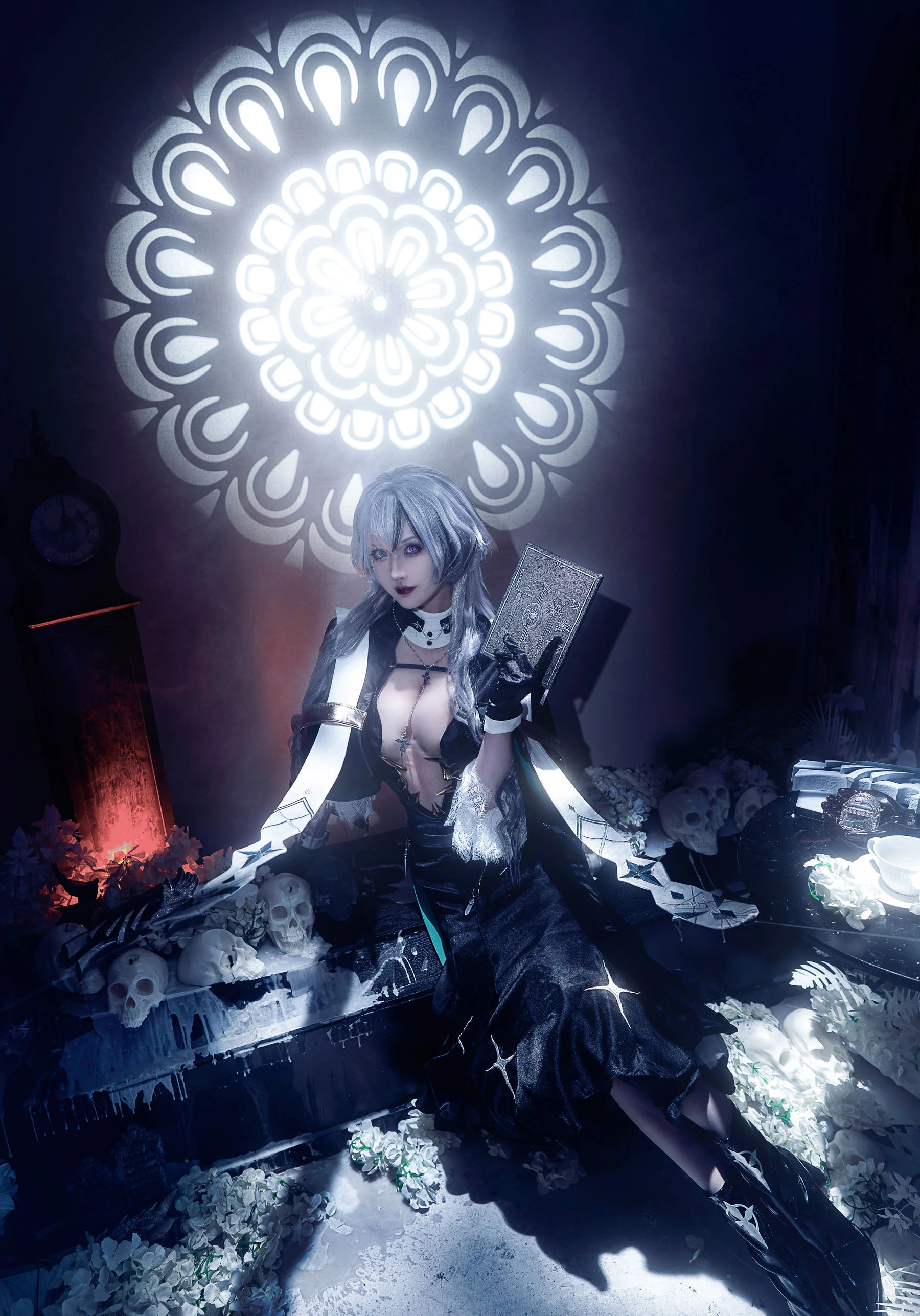 露兒大魔王 – 禁闭者MBCC-S-075 橡木匣 [18P]插图1