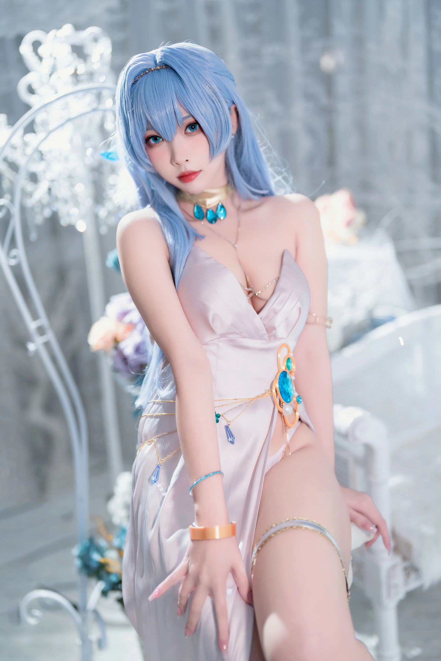 宫本桜 – Nikke胜利女神 海伦娜礼服 [19P]插图3