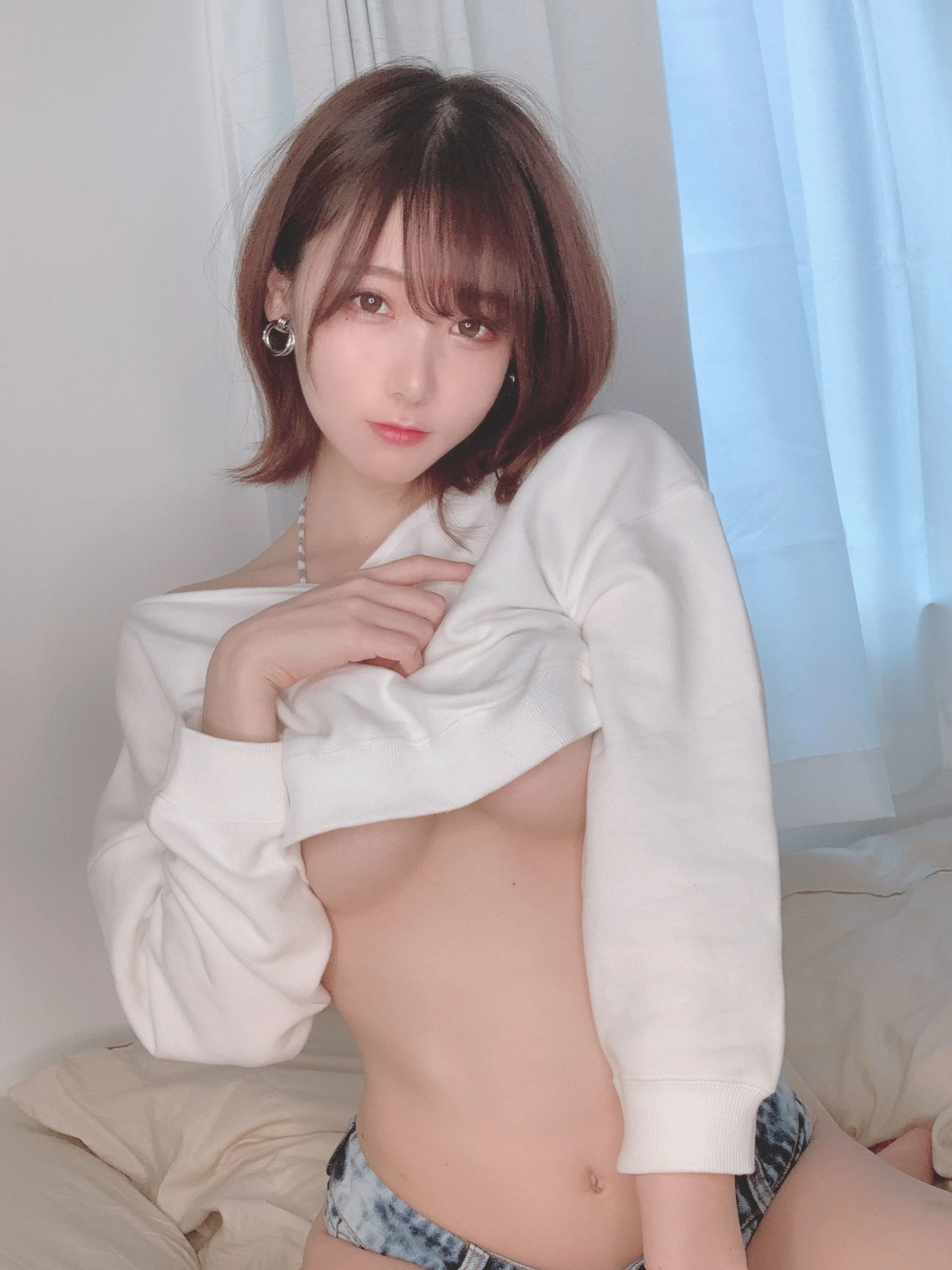 日本甜美COSERけんけん[fantia] 2020.05 ショート丈スウェット×スポブラ [10P]插图3