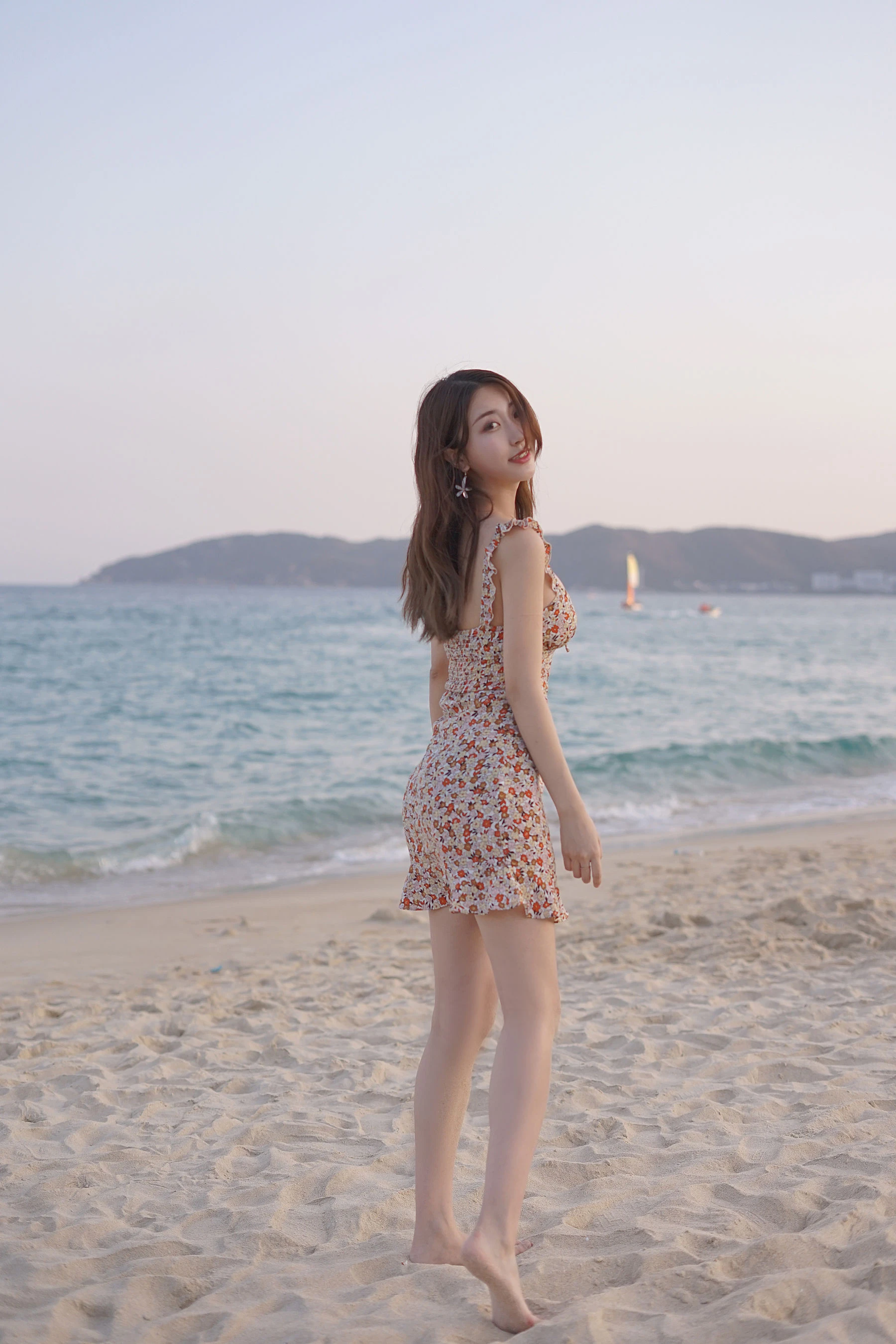 人气Coser黑川 – 海岛之旅 碎花连衣裙 [19P]插图2