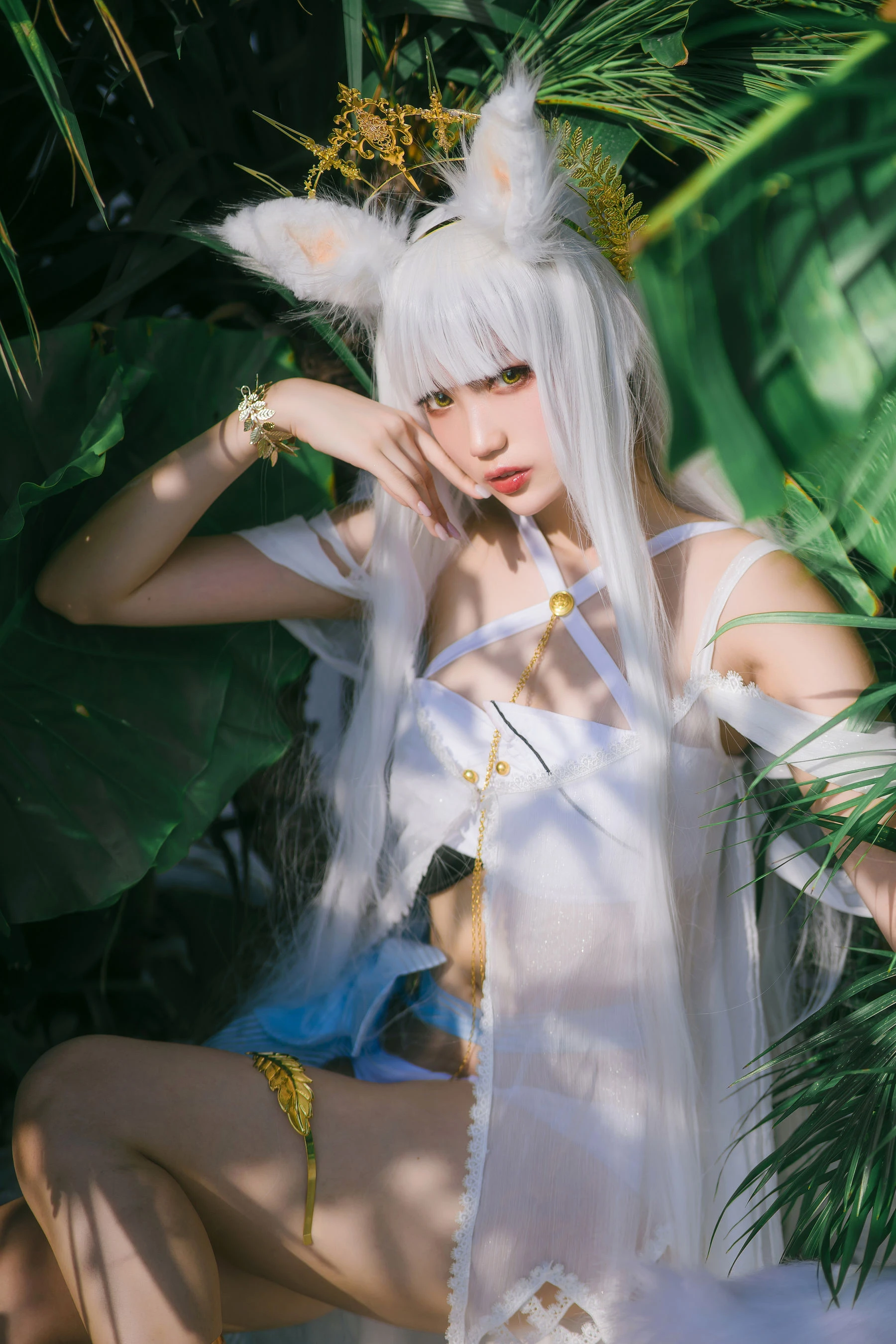 周叽是可爱兔兔 – 白金泳装 [23P]插图1