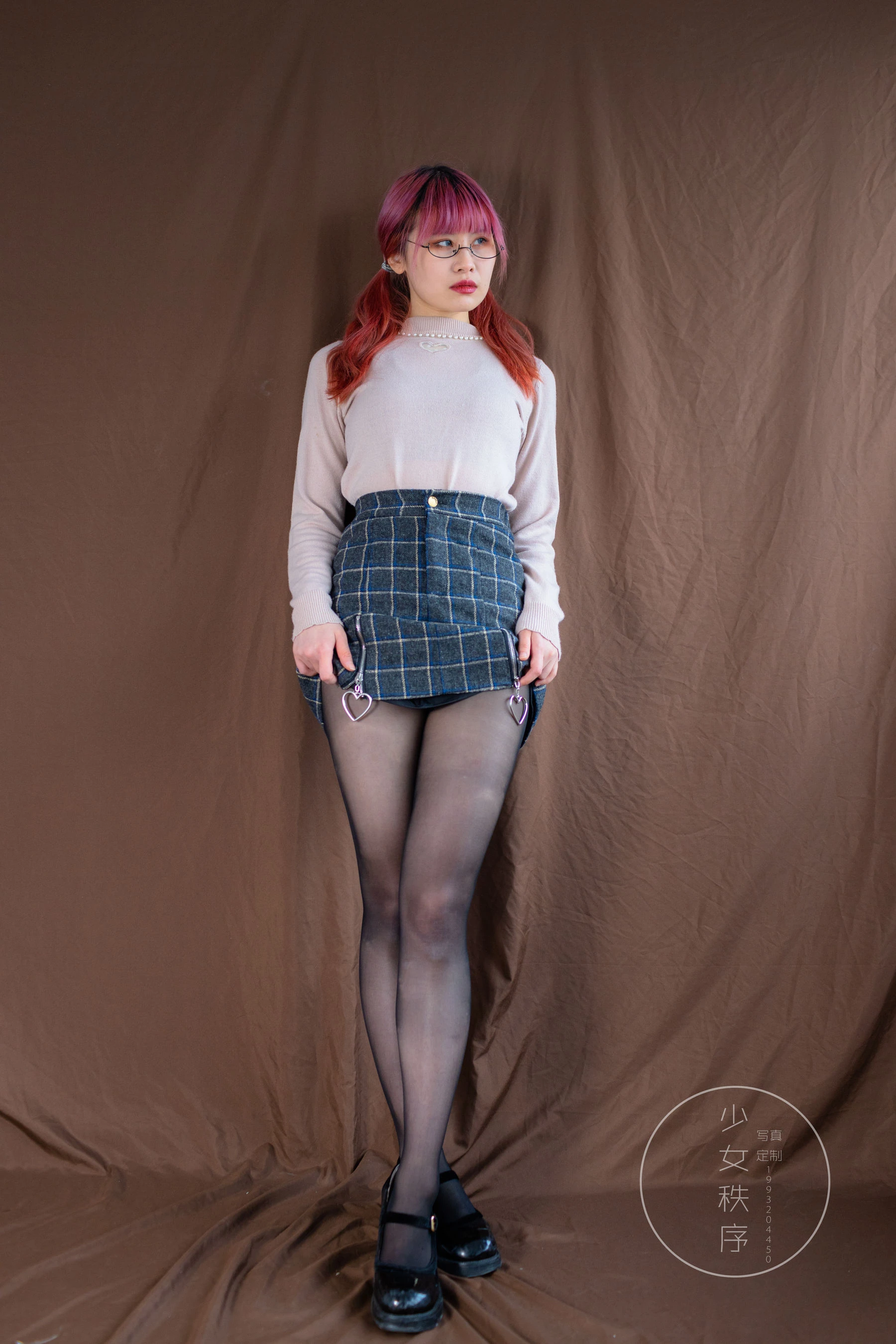 动漫博主田璐璐 – 少女秩序 黑丝 [19P]插图1