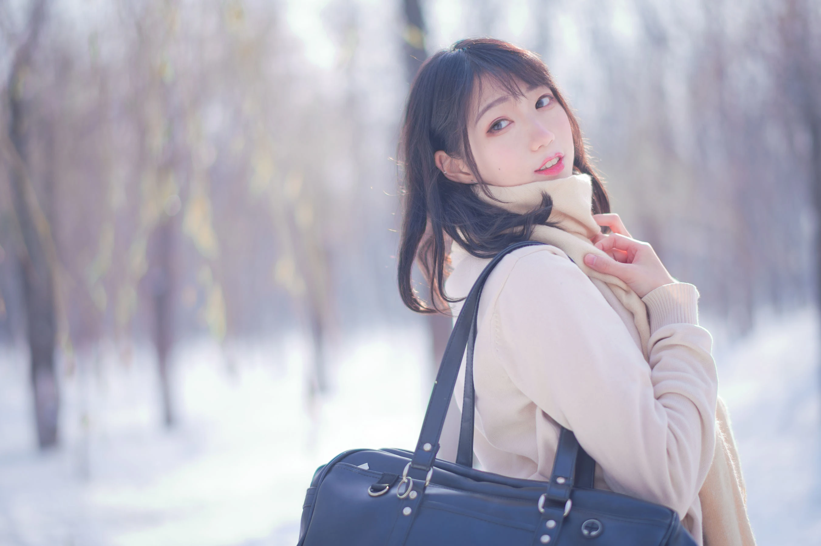 周叽是可爱兔兔 – 雪景JK [15P]插图1