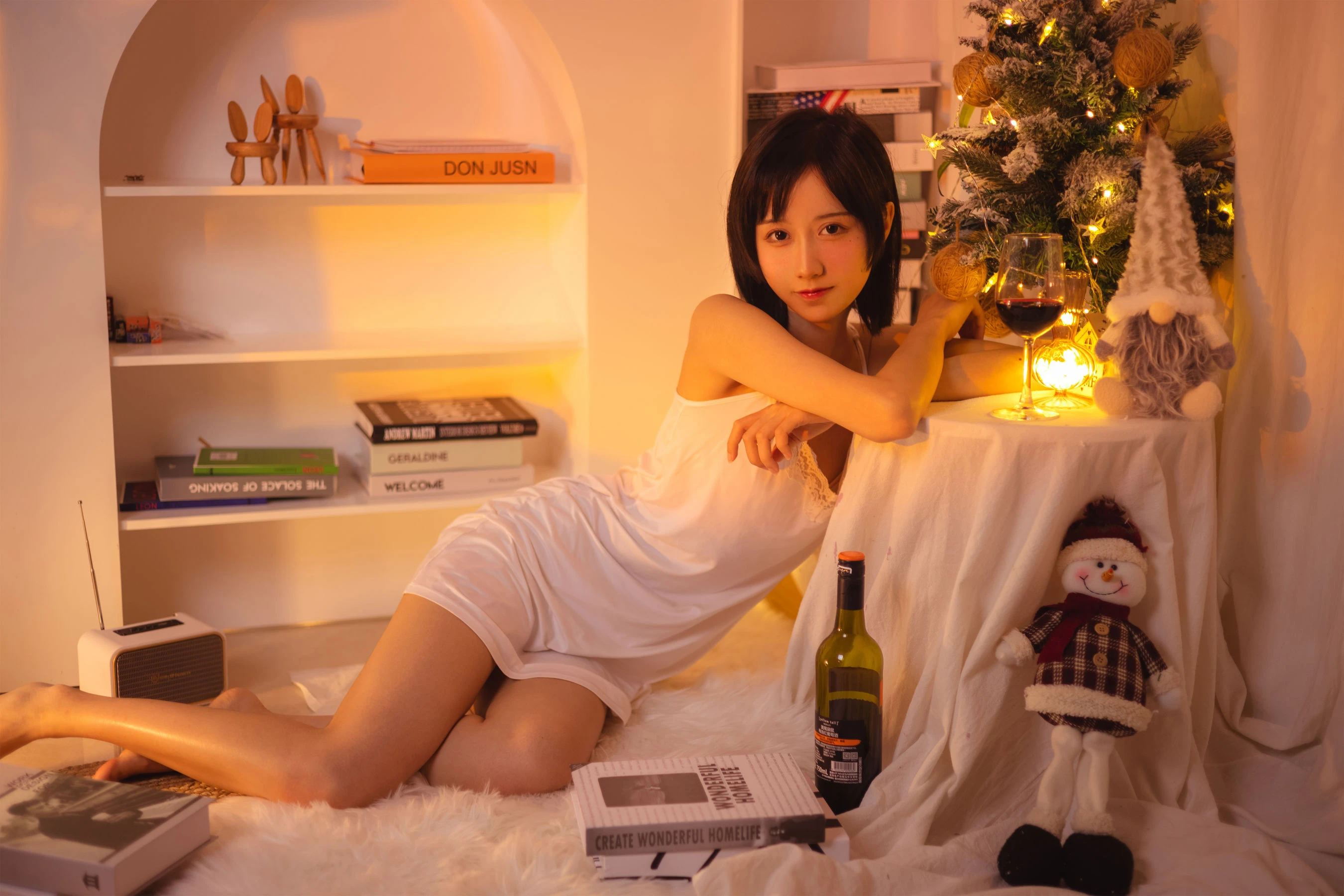 萌系小姐姐木绵绵OwO – 红酒好喝 [28P]插图4