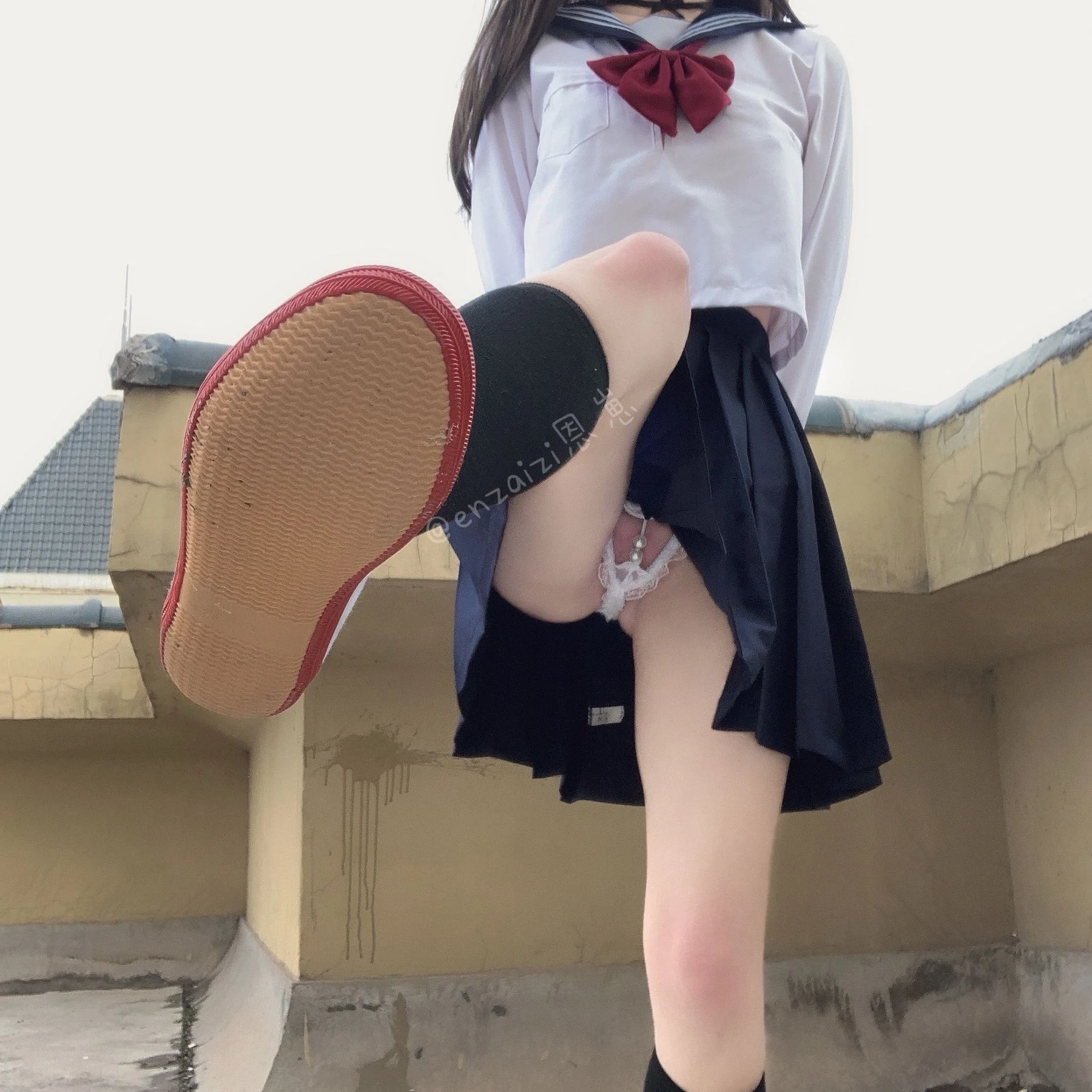 恩崽 – 天台水手服 [123P]插图5