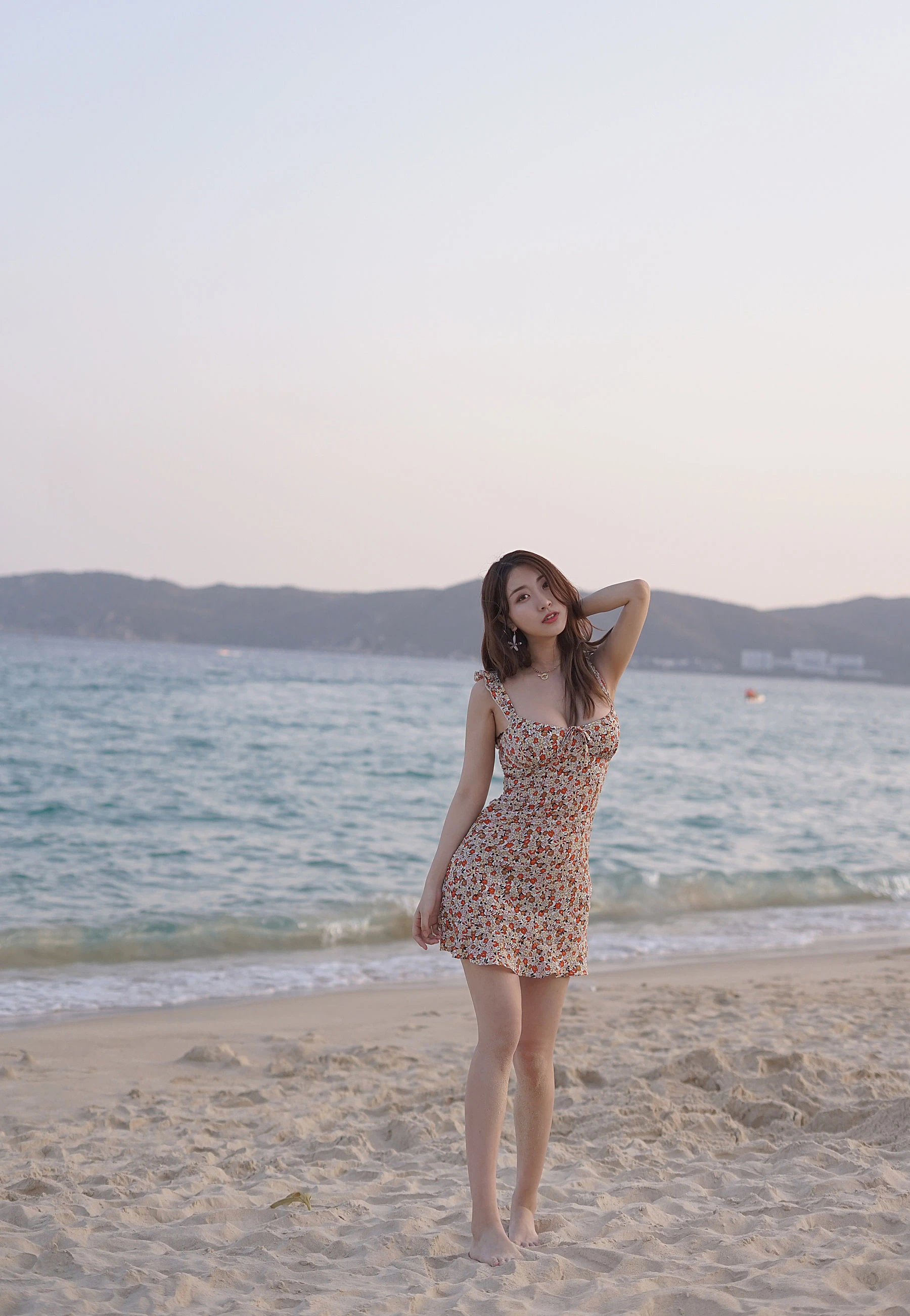 人气Coser黑川 – 海岛之旅 碎花连衣裙 [19P]插图3