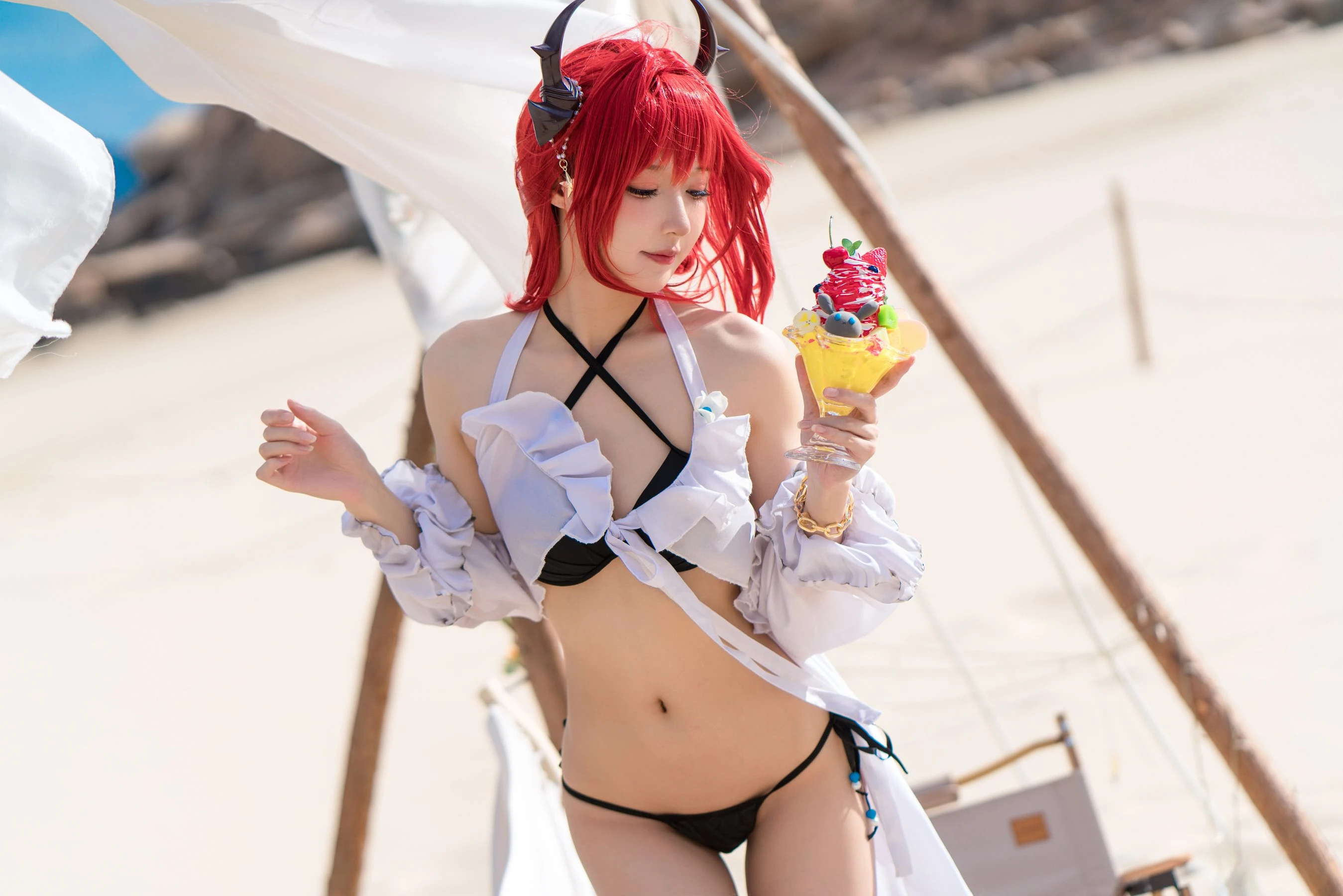 动漫博主阿包也是兔娘 – 明日方舟 史尔特尔泳装 [50P]插图4