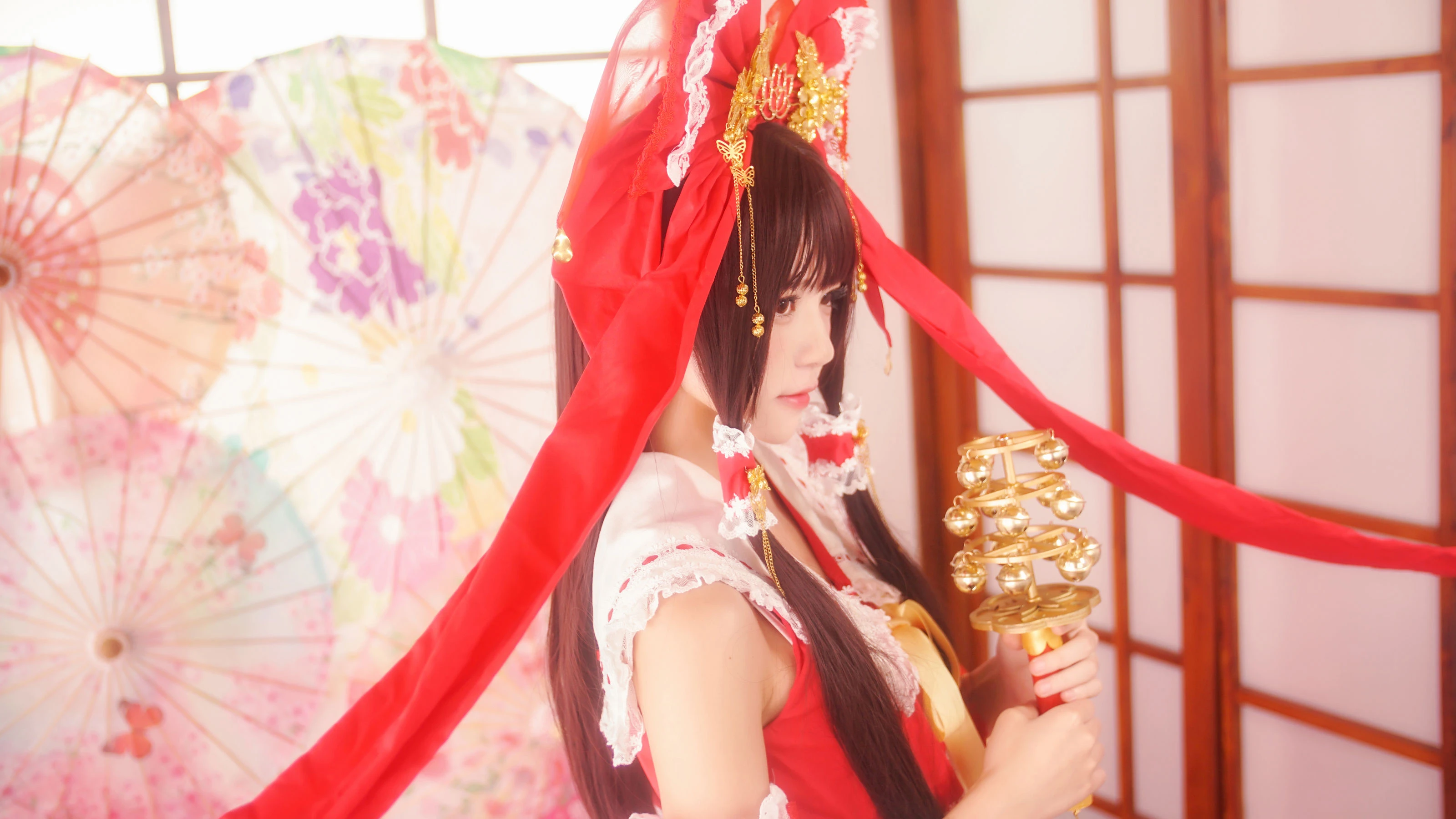 [萝莉COS] 桜桃喵《灵梦 新年快乐》 [45P]插图1