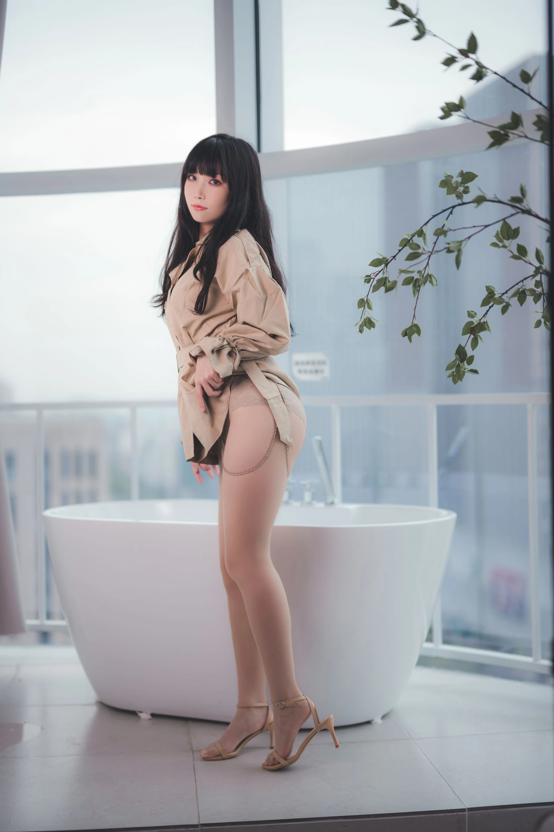 Cosplay汪知子 – 风衣 [52P]|图集秀