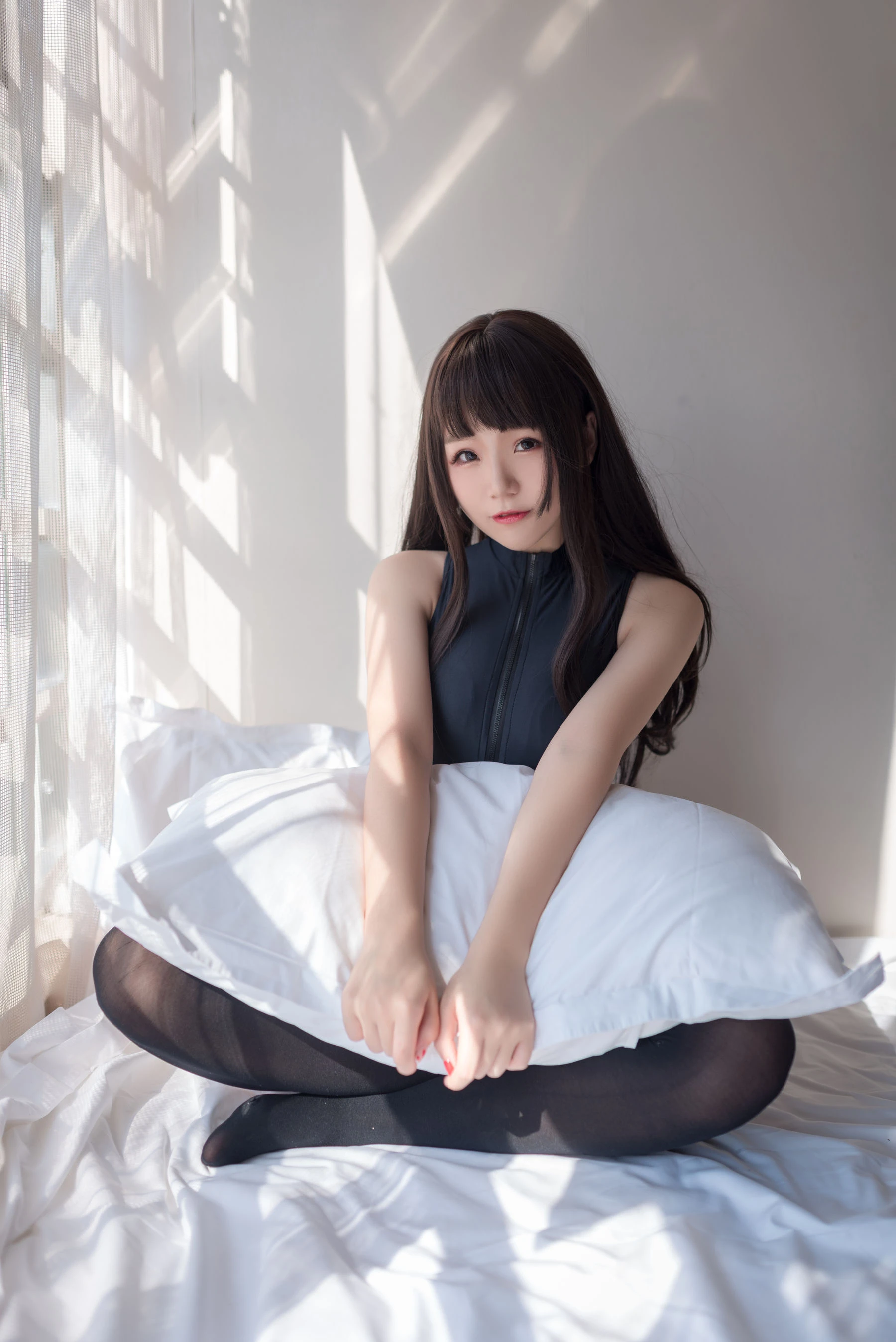[萝莉COS] Yoko宅夏《开胸泳衣2》 [28P]|图集秀