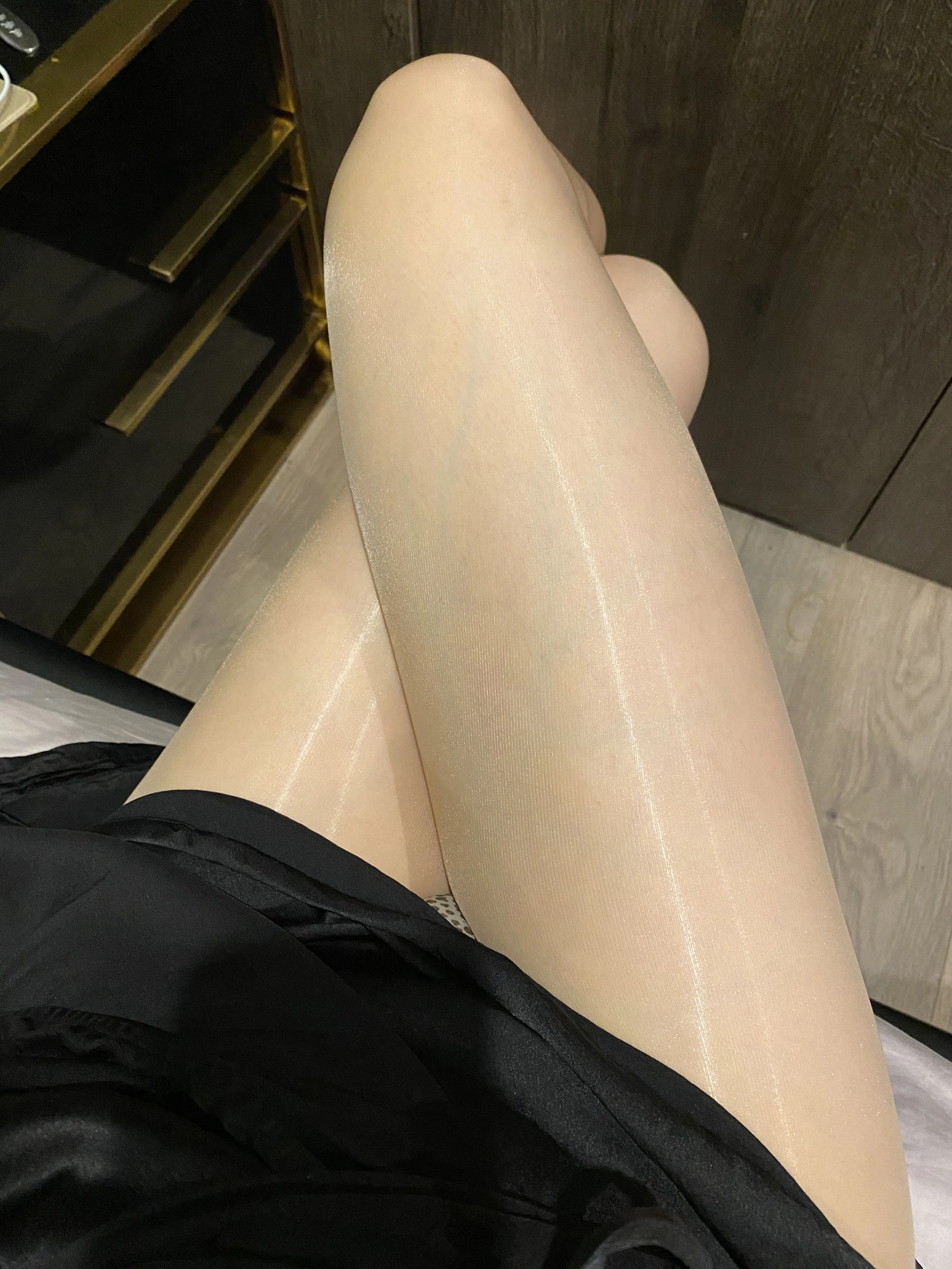 丝足博主麋鹿_Monroe 2020.08.29 亮是一种态度 [30P]插图1