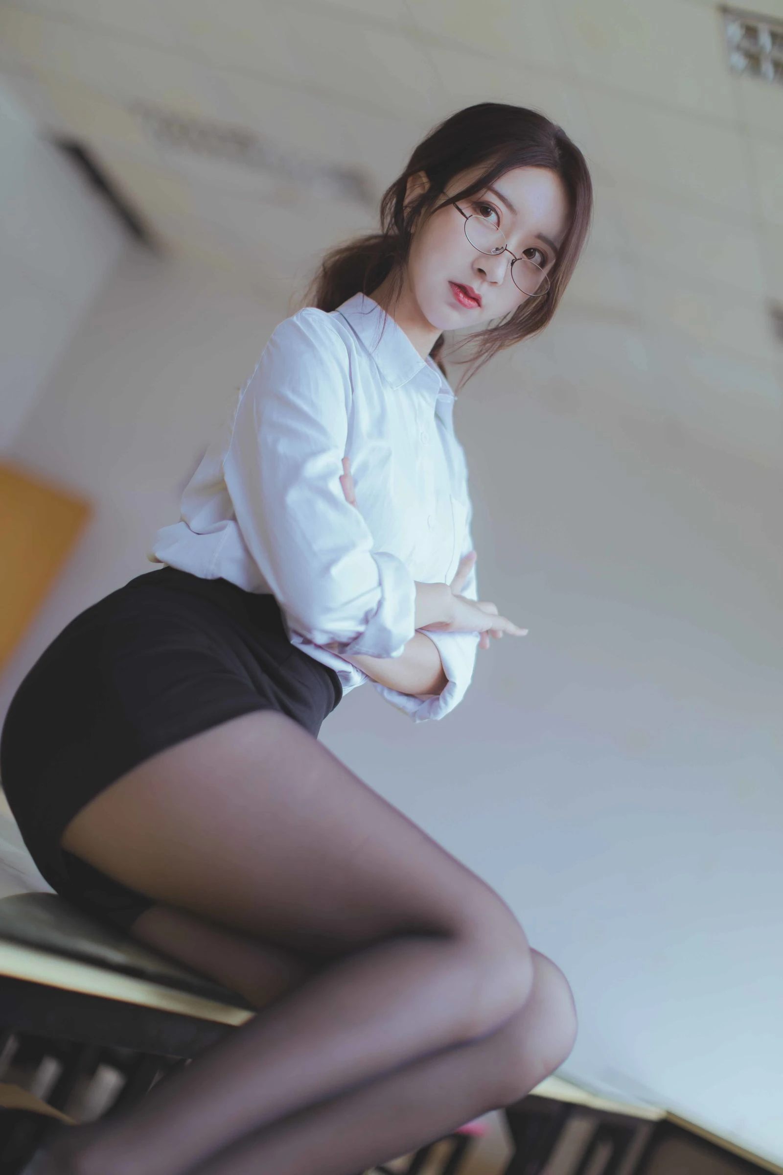 [萝莉COS] 黑川 – 黑丝教师 [43P]插图1