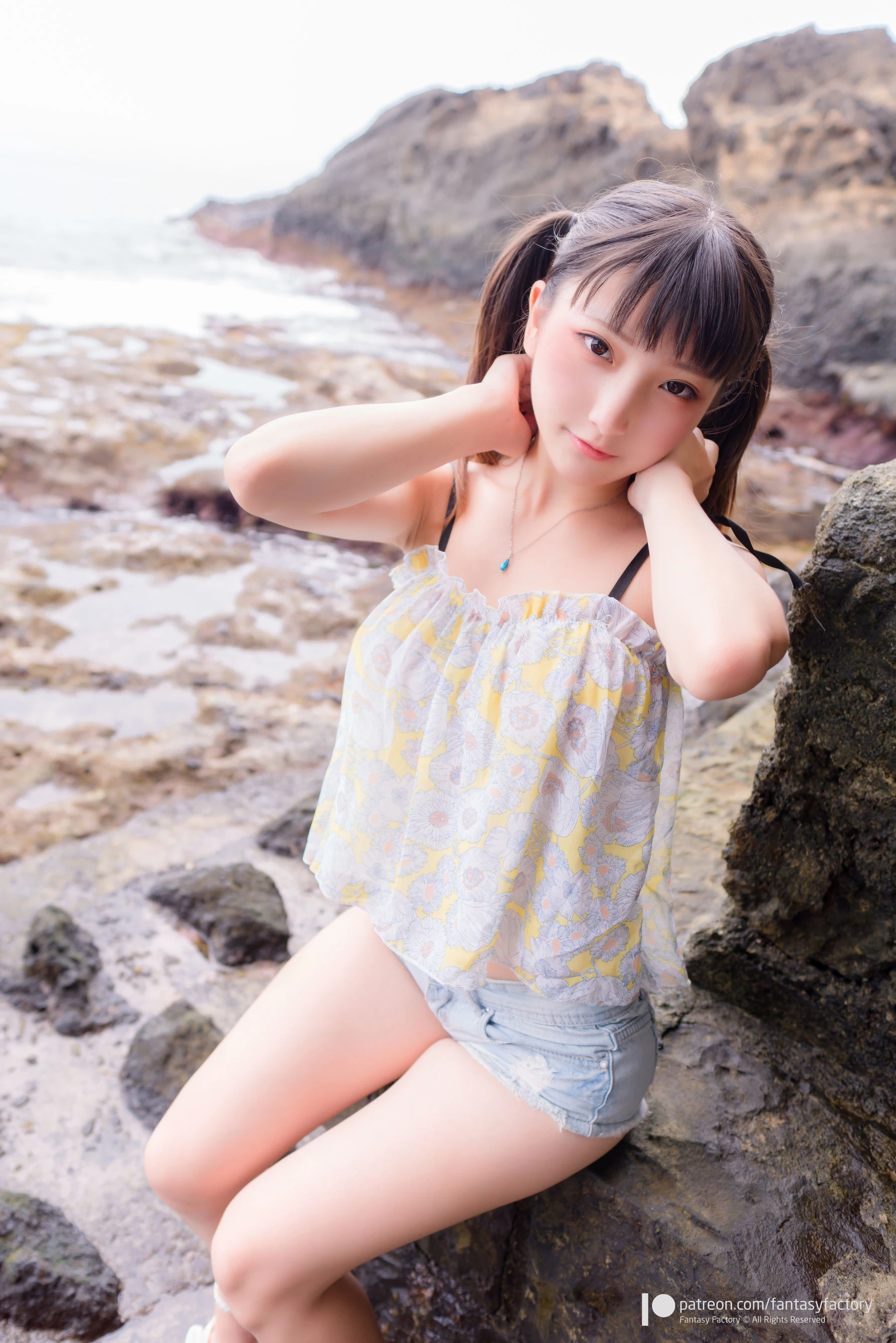 小丁 《Fantasy Factory》 – 2019.10 小可爱 兔耳 魔女 [78P]插图1