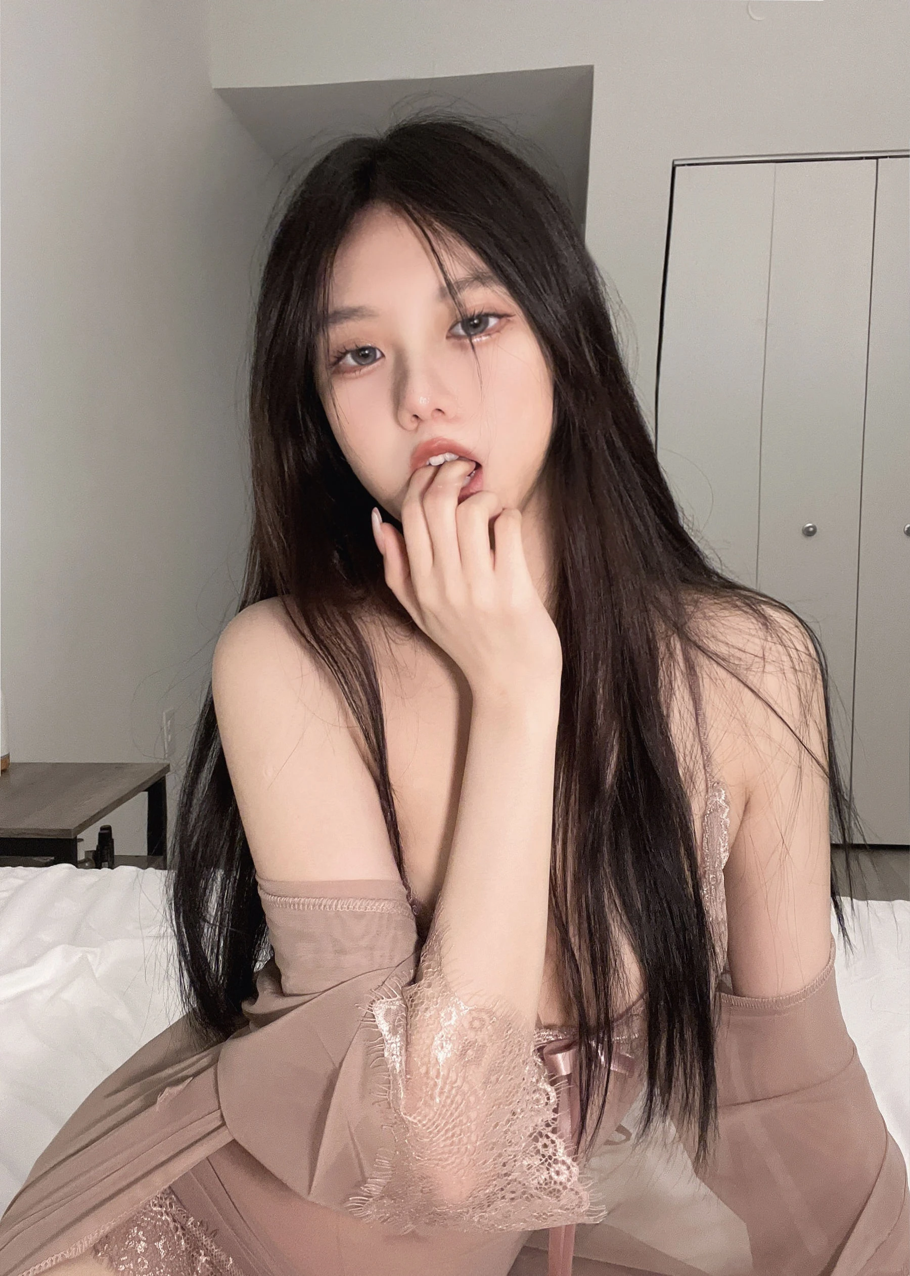 动漫博主果咩酱w – 入夜 [45P]插图1