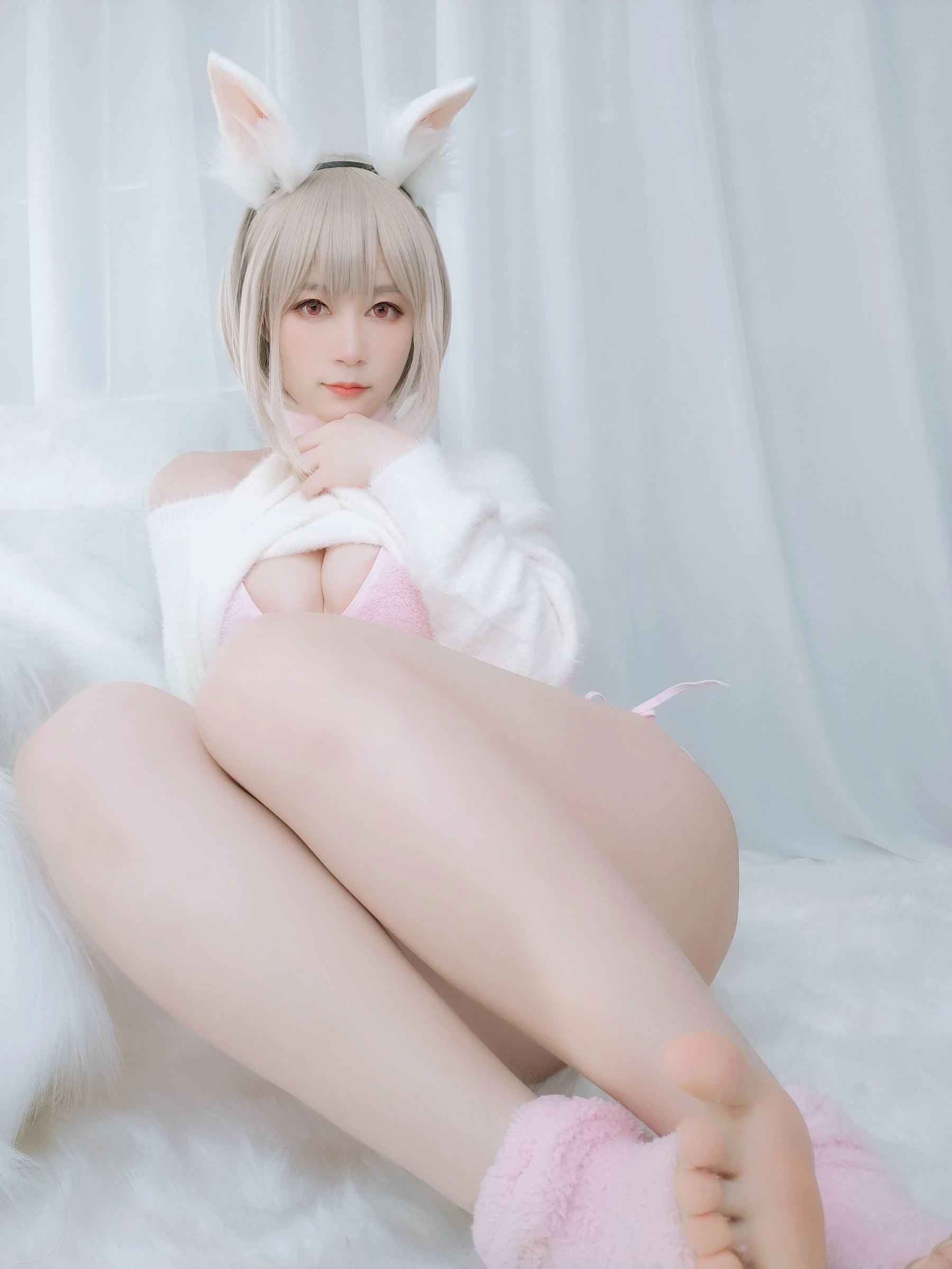 Coser小姐姐白银 小白兔 [105P]插图1