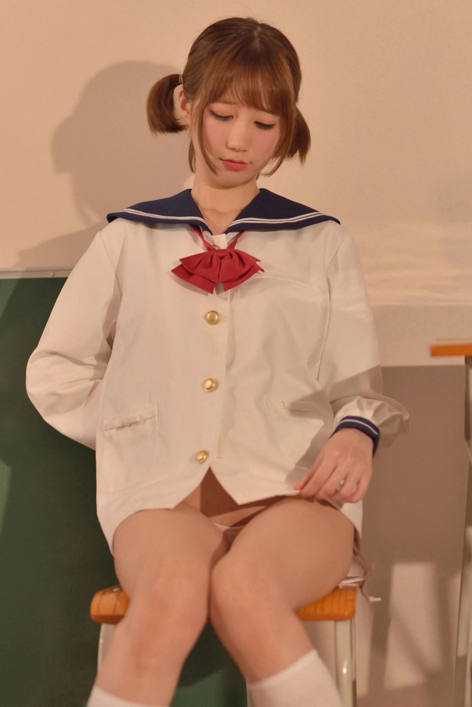 [萝莉COS] NAGISA魔物喵 VOL.08 生理课 [75P]|图集秀
