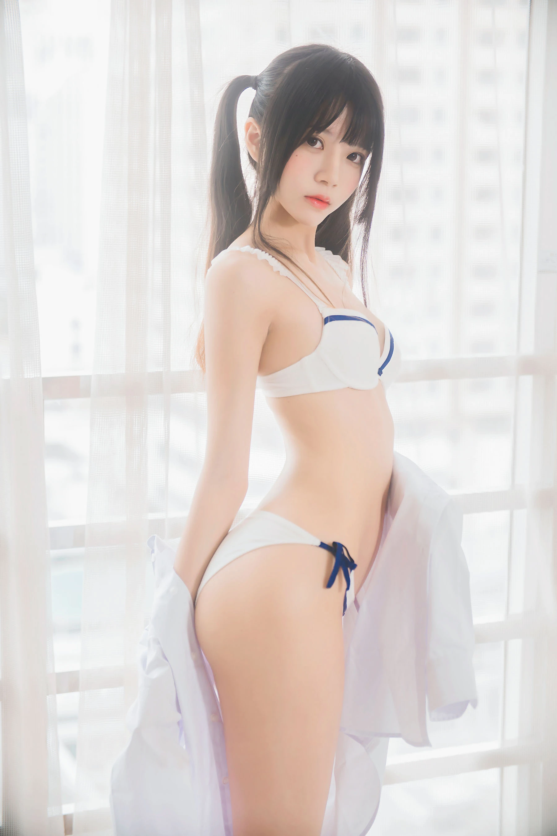 桜桃喵 《白衬衫双马尾》 [47P]插图3