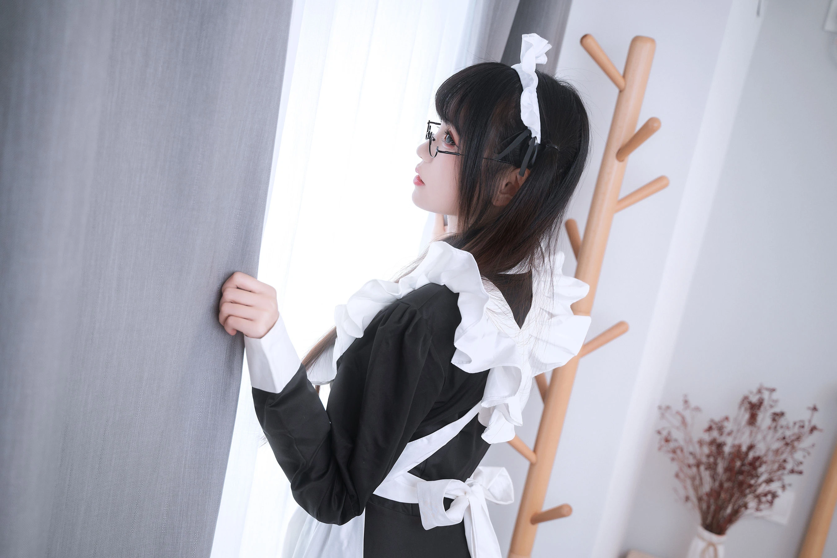 miko酱ww – 女仆 [23P]插图2