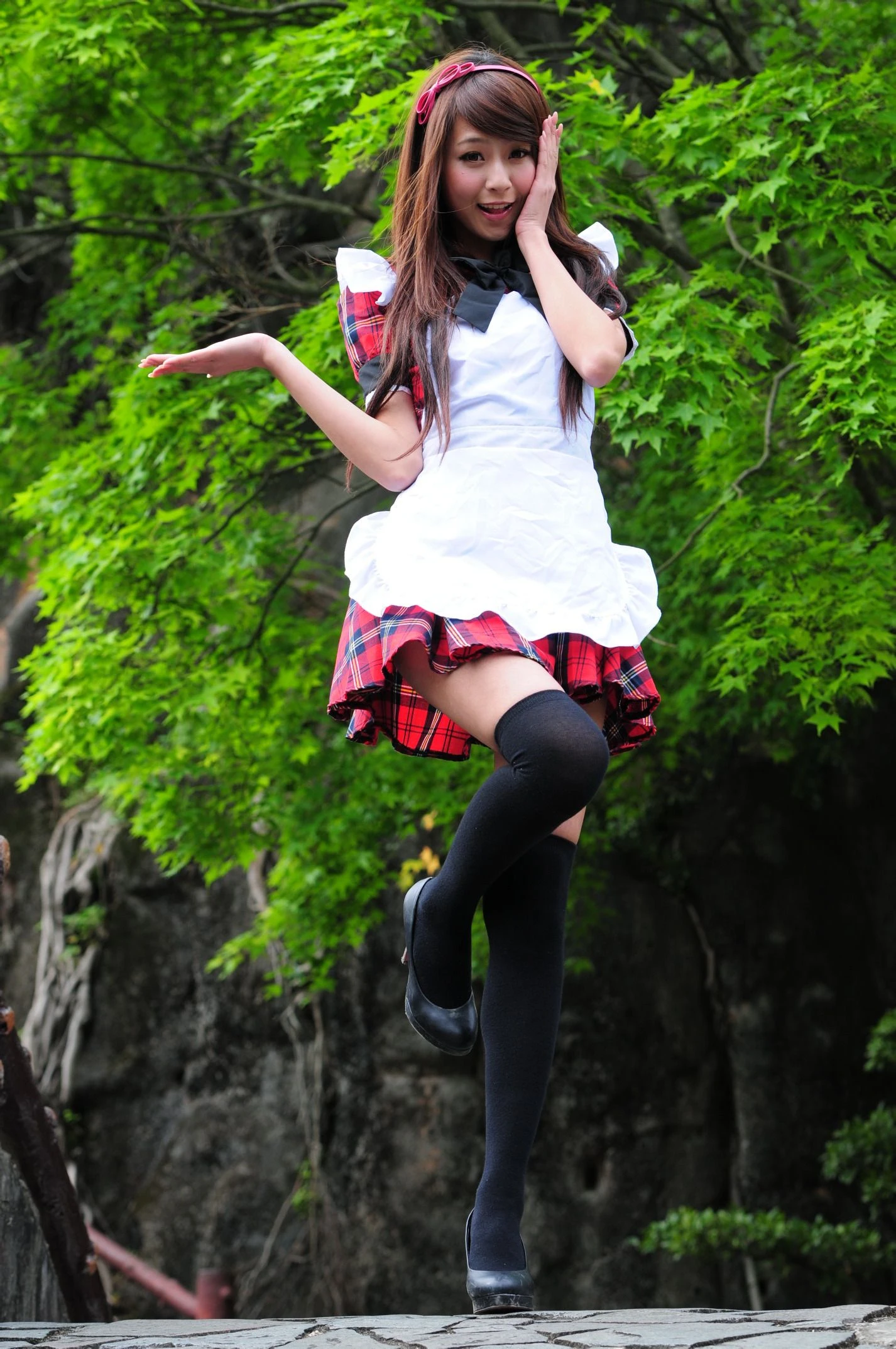 winnie小雪/庄温妮《校园长筒袜女仆美拍》 [87P]插图5