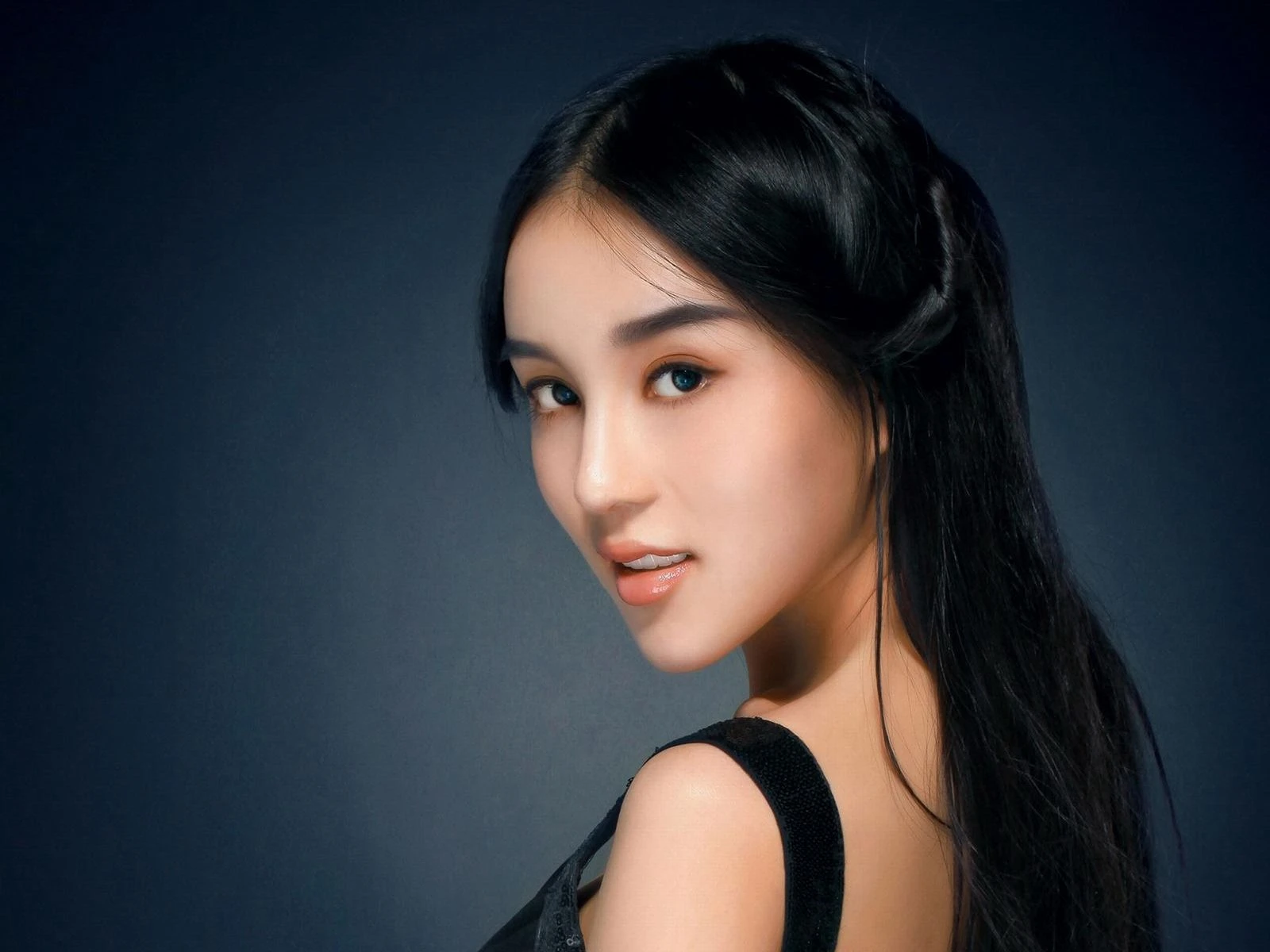 混血美女模特石一伊 棚拍图片 [45P]插图1