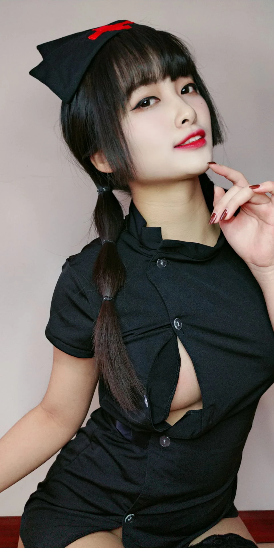 动漫博主洛璃LoLiSAMA – 情人节小护士 [90P]插图3