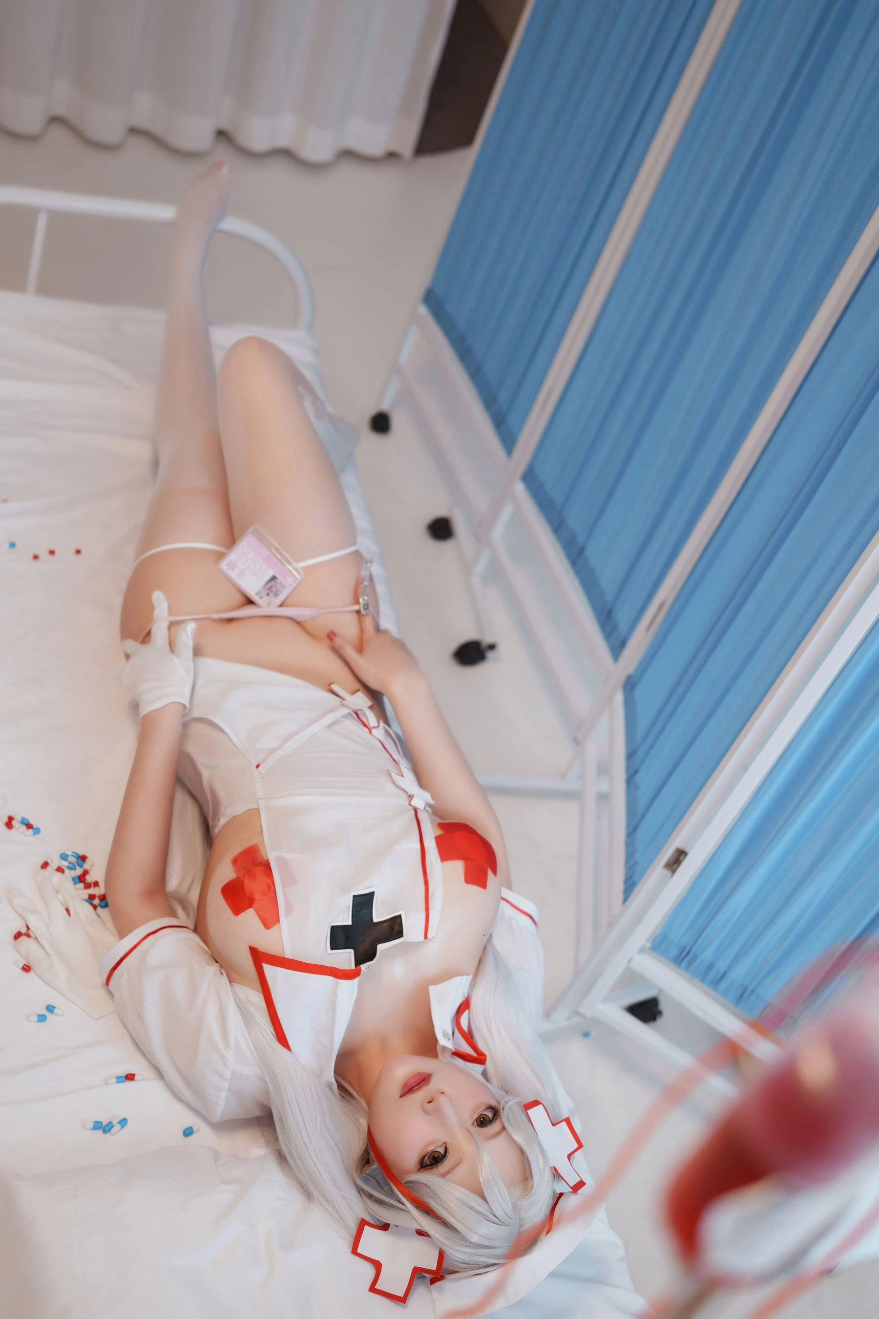 高颜值coser念念_D – 欧根护士 [25P]插图3