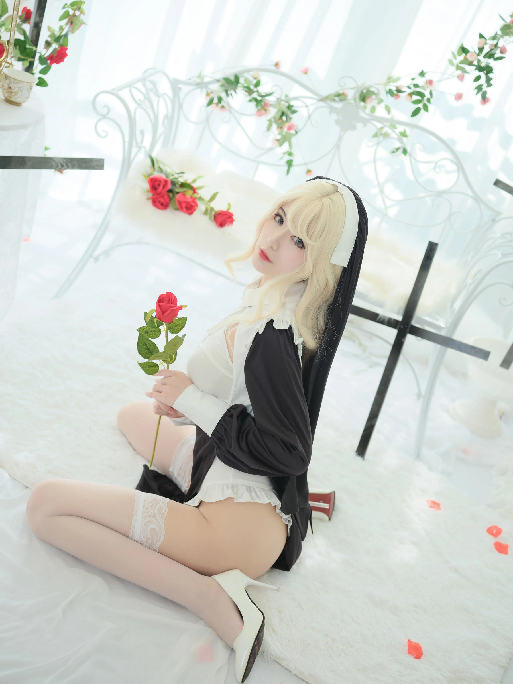 一米八的大梨子 – 修女 [36P]插图1