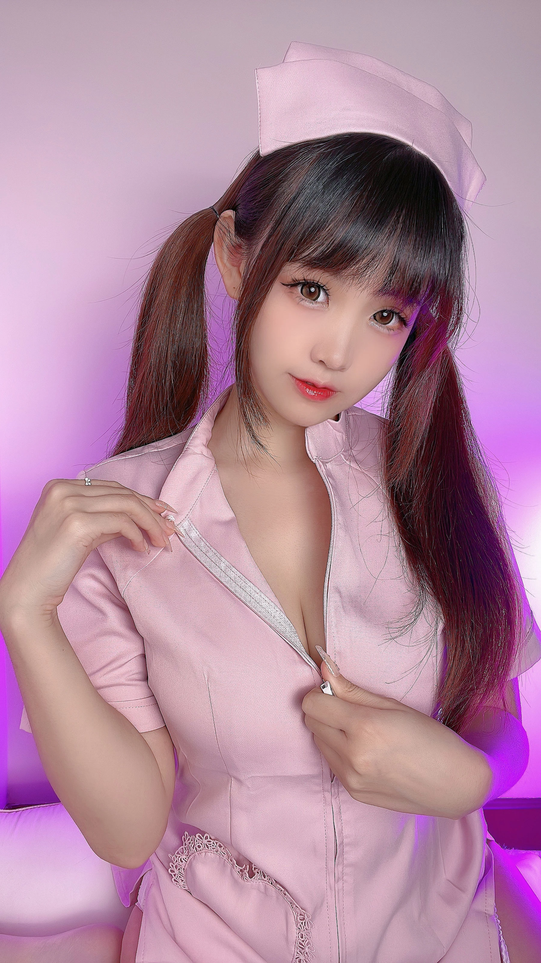 miko酱ww – 护士姐姐 [26P]插图1